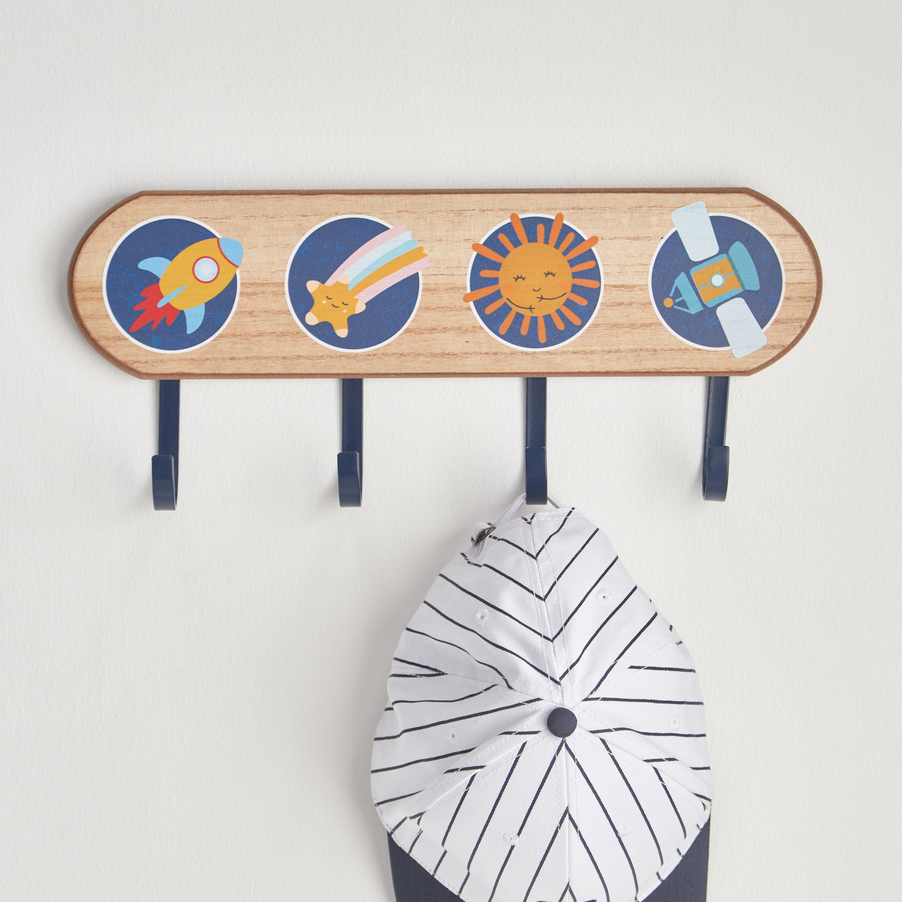 خطاف حائط فيو سبيس من هاري - 40x16.5x5 سم-hbxhomeware-hbxkidsandyouth-image-1