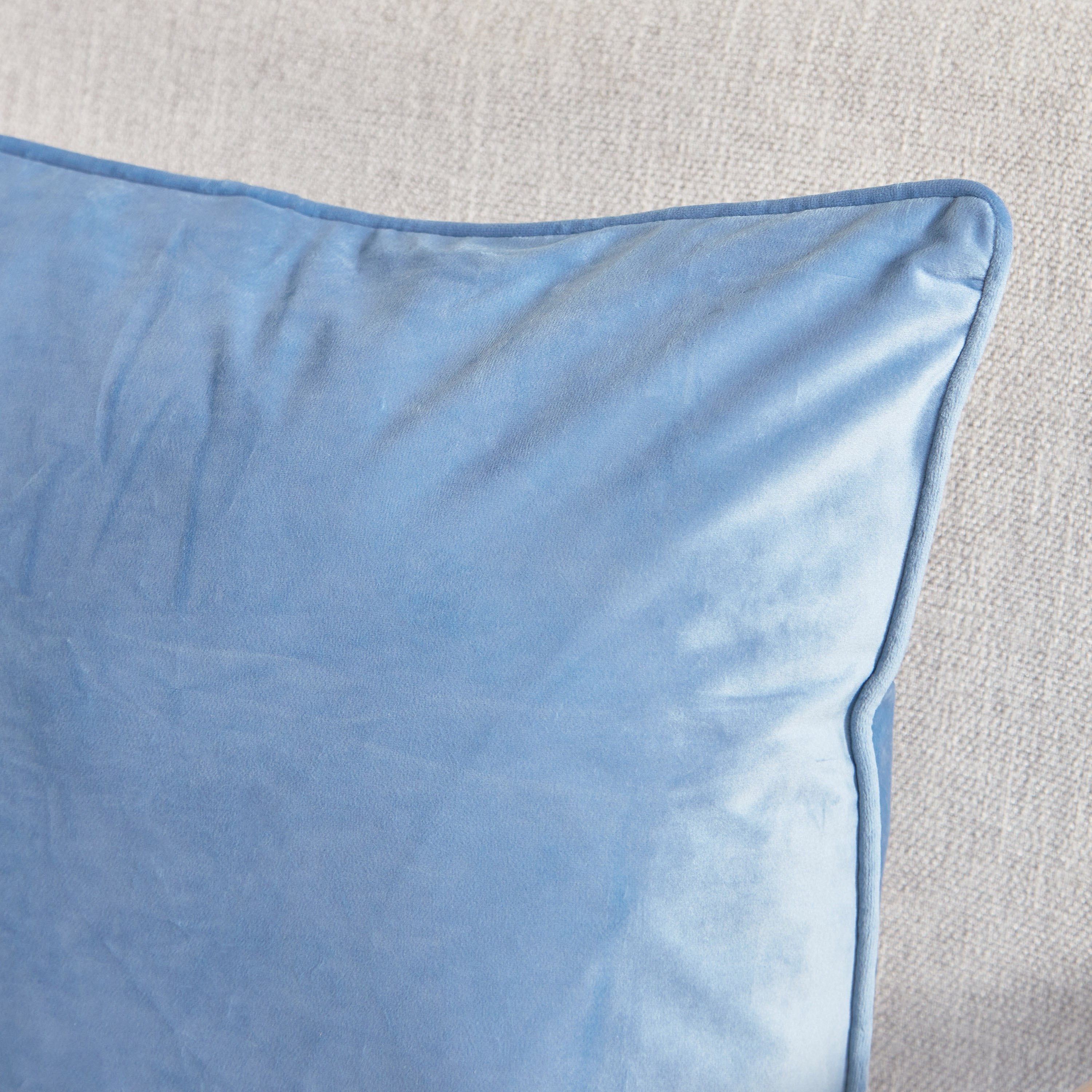 Dove Velvet Cushion Cover - 45x45 cm-hbxhomeware-cushionsandcovers-cushioncovers-image-2