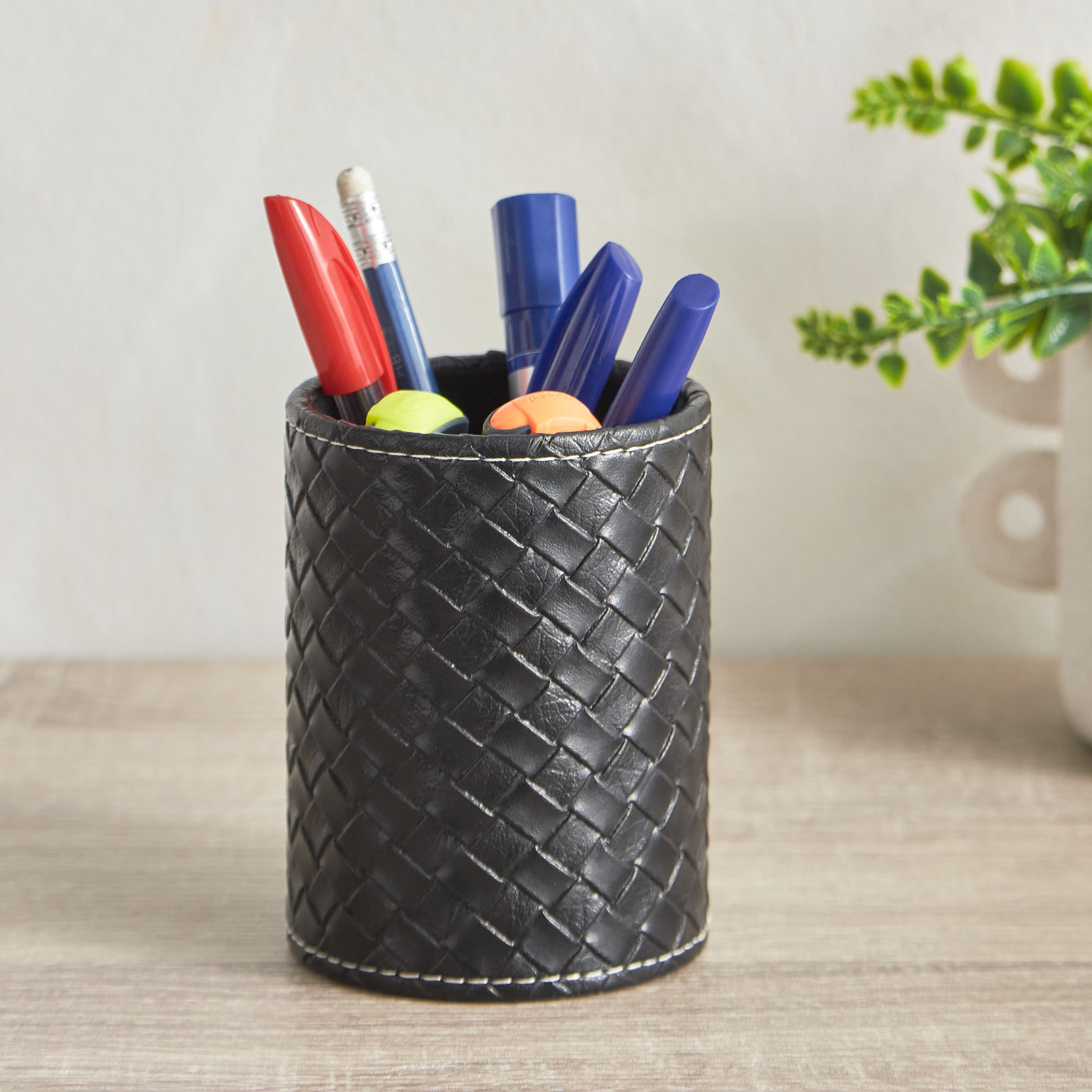 Nordic Leather Pen Holder - 8.5x10.5 cm-hbxdecorandfurnishings-homeaccessories-novelties-image-1
