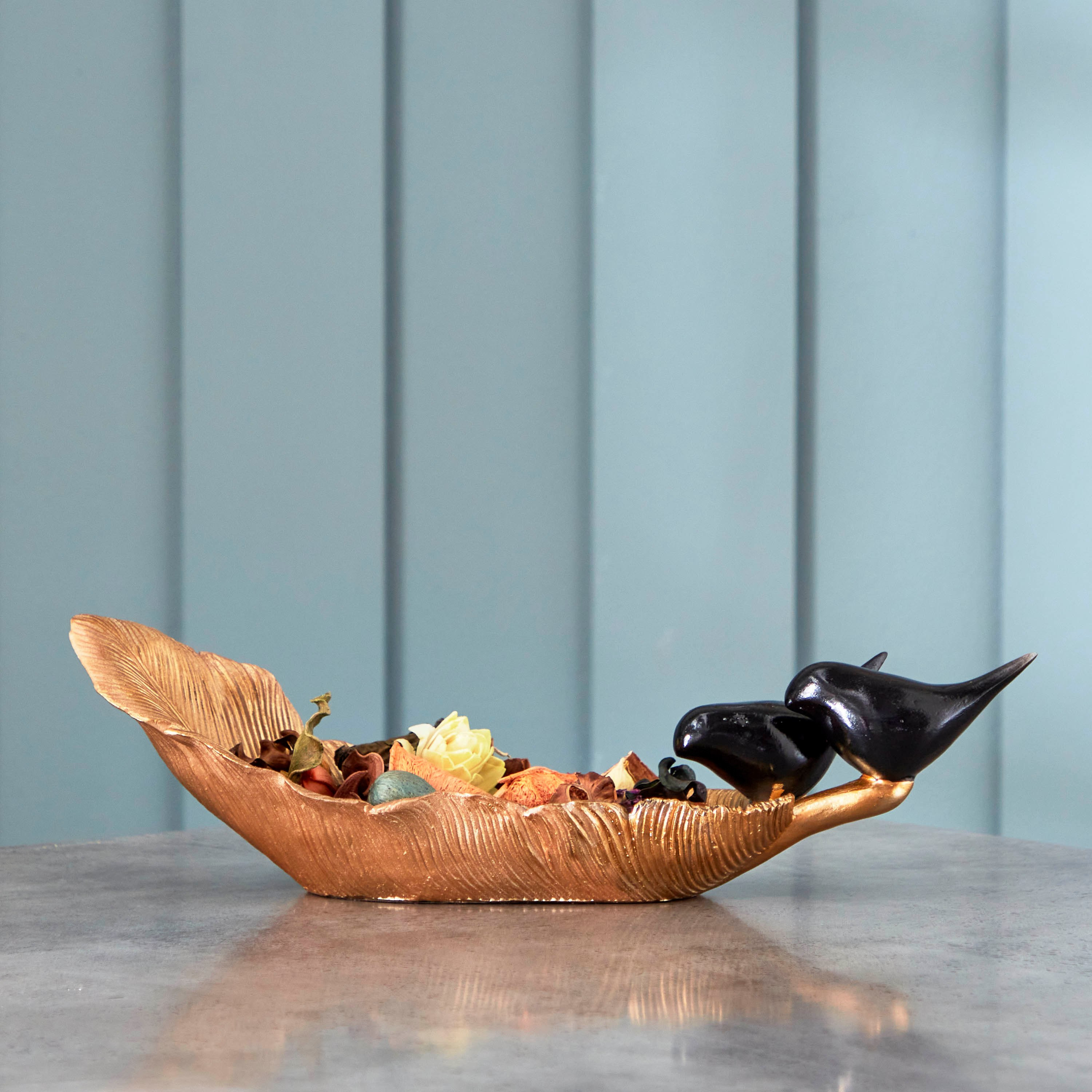 صينية بتصميم طائر أسود وذهبي بوليريسين من هولي - 36x11.3x11.7 سم-hbxhomeware-hbxdecorandfurnishings-image-1