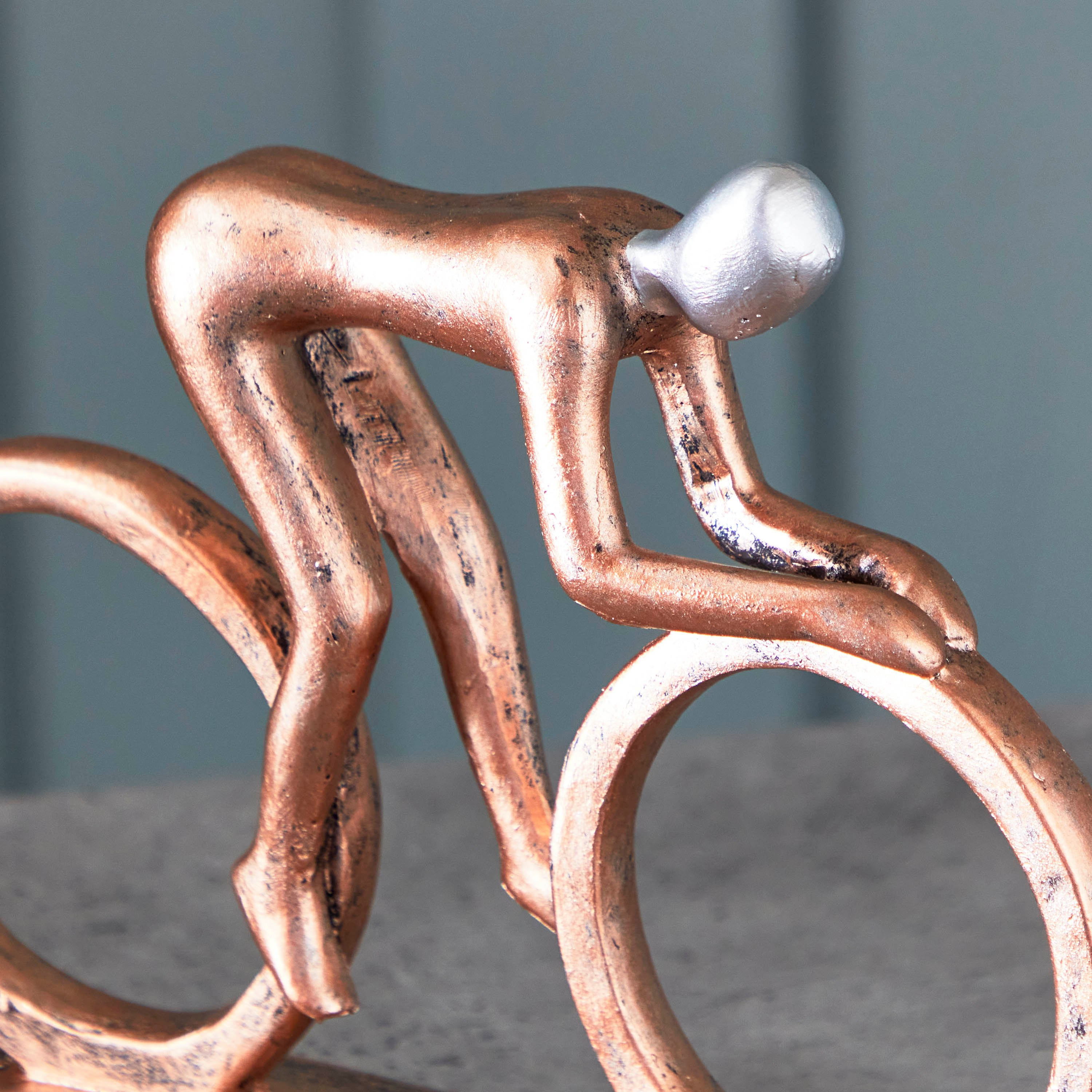 رجل على دراجة بوليريسين من هولي - 21.9x5x17 سم-hbxhomeware-homedecor-figurinesandornaments-image-3