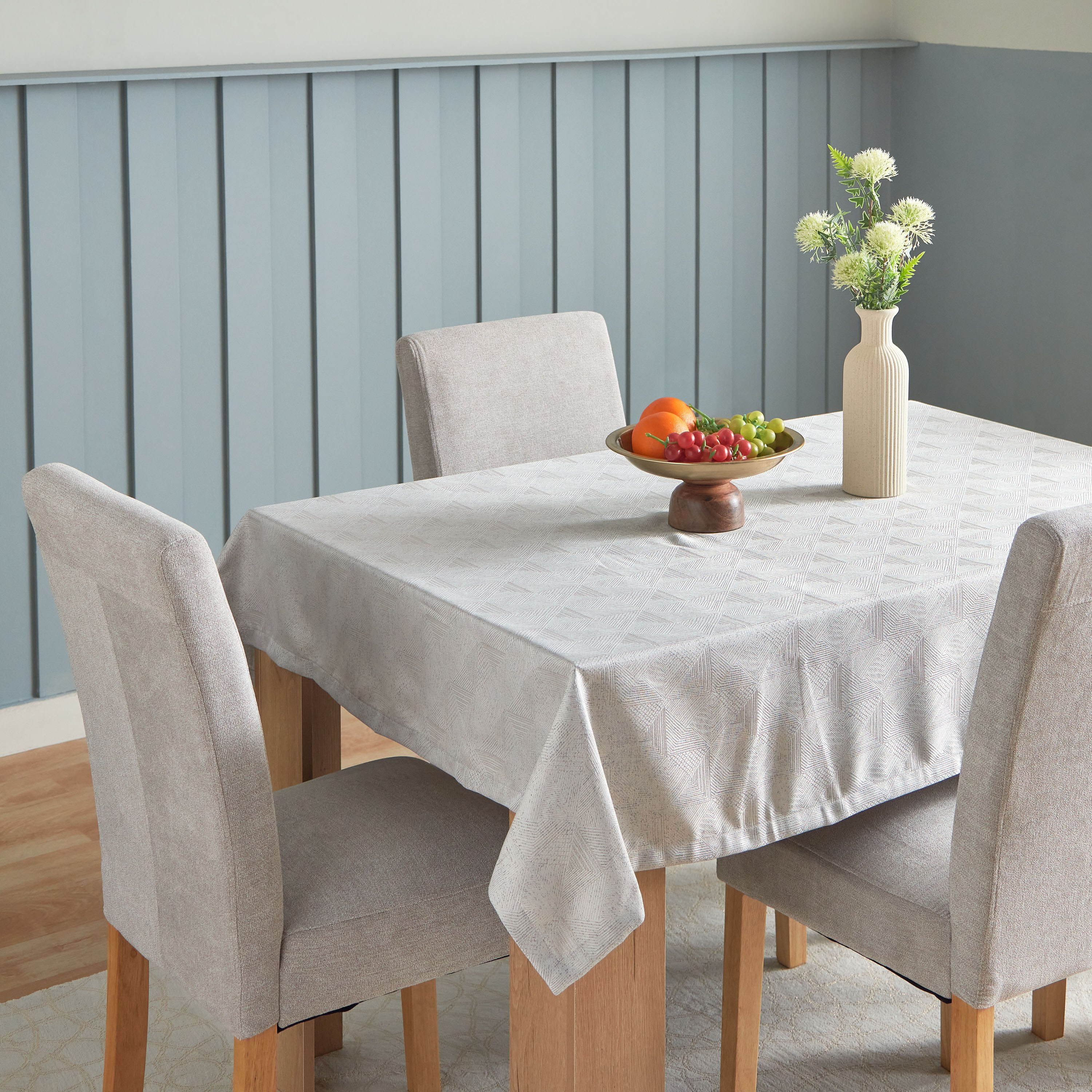 مفرش طاولة جاكار من هاربر بيا - 130x170 سم-hbxdecorandfurnishings-homefurnishings-tablelinens-image-1