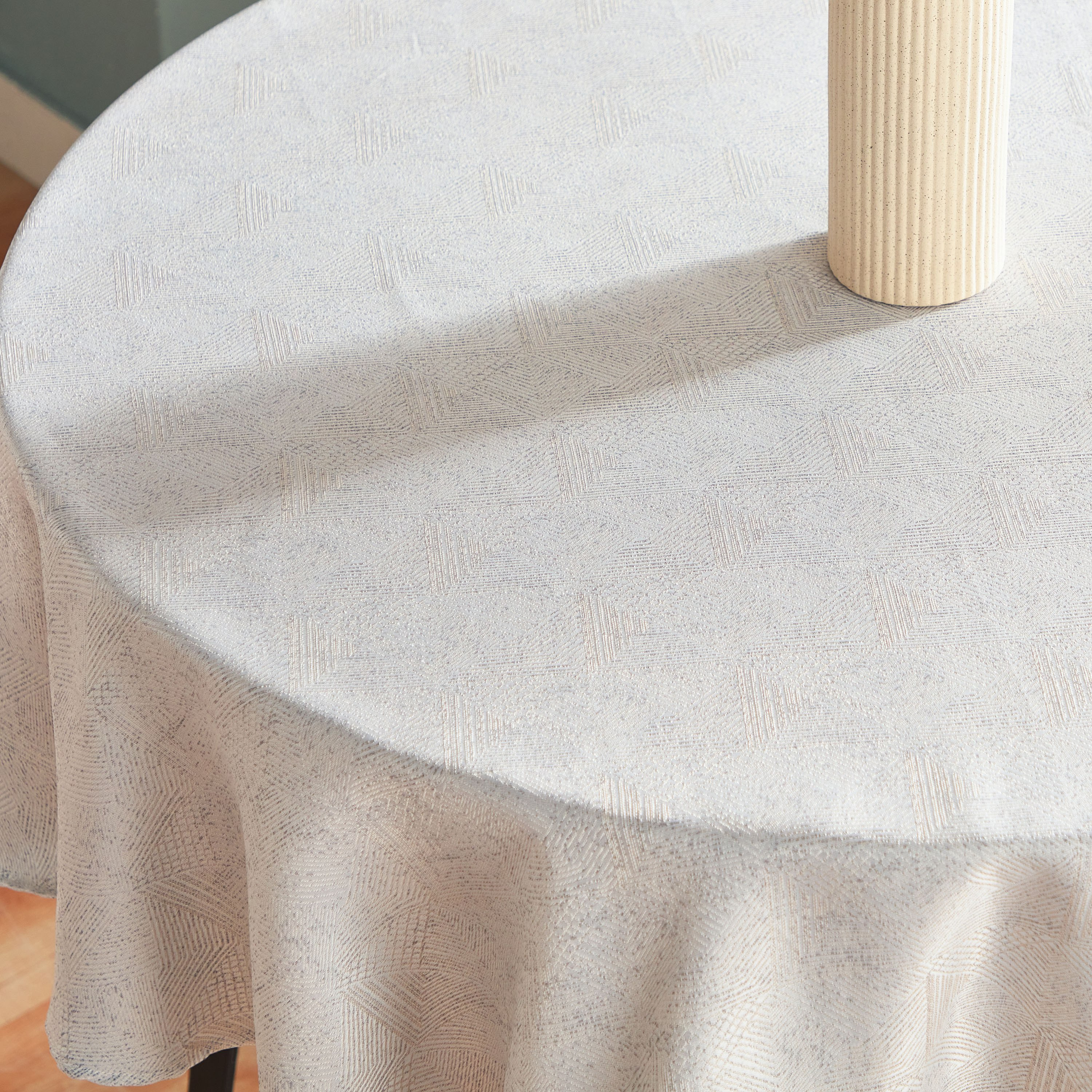 مفرش طاولة جاكارد مستدير من هاربر نابري - 140 سم-hbxdecorandfurnishings-homefurnishings-tablelinens-image-2