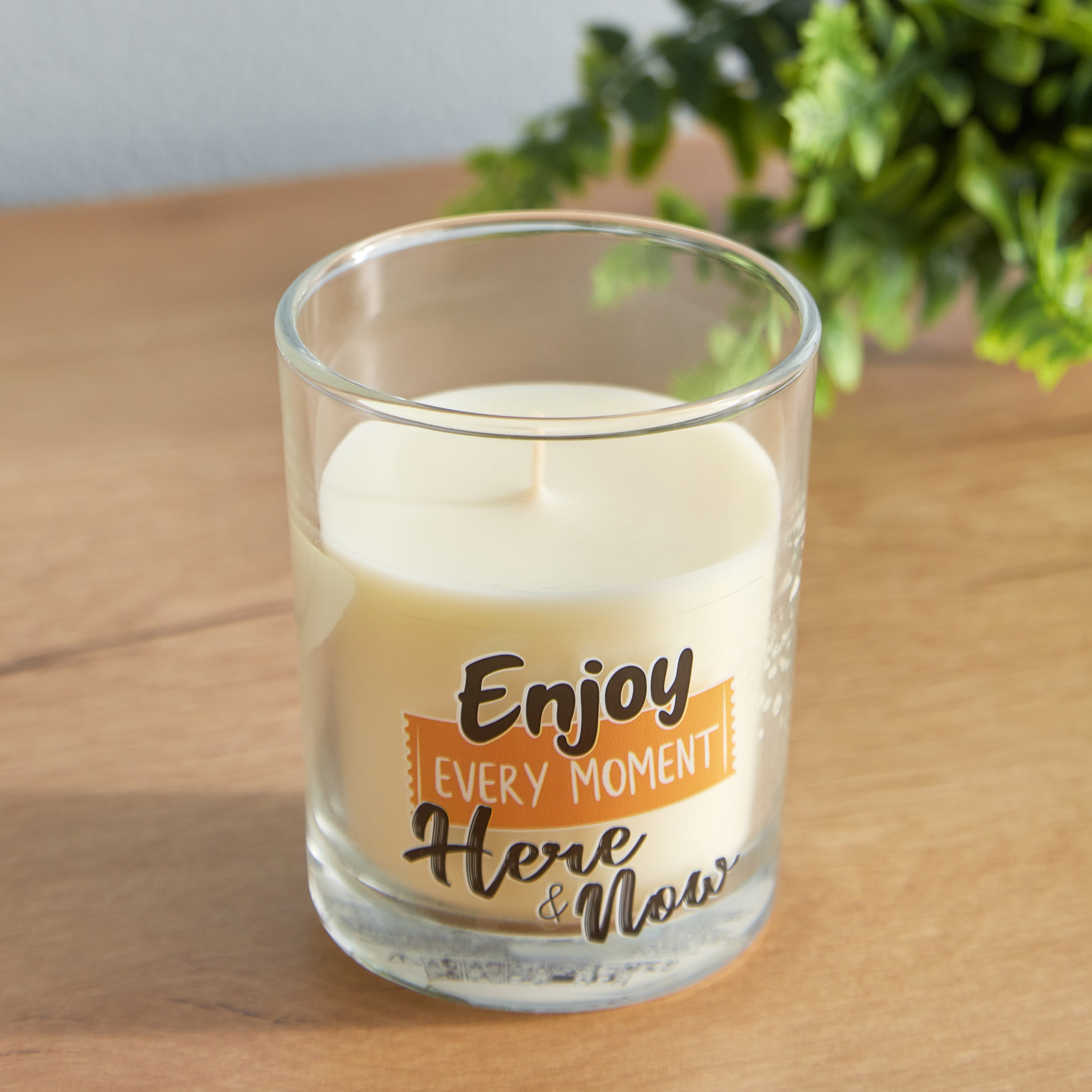 جرات شمع زجاج برائحة فانيلا بوربون ايفري مومنت من فيلا - 110 جرام-hbxlivingroom-decorandaccessories-candles-image-1