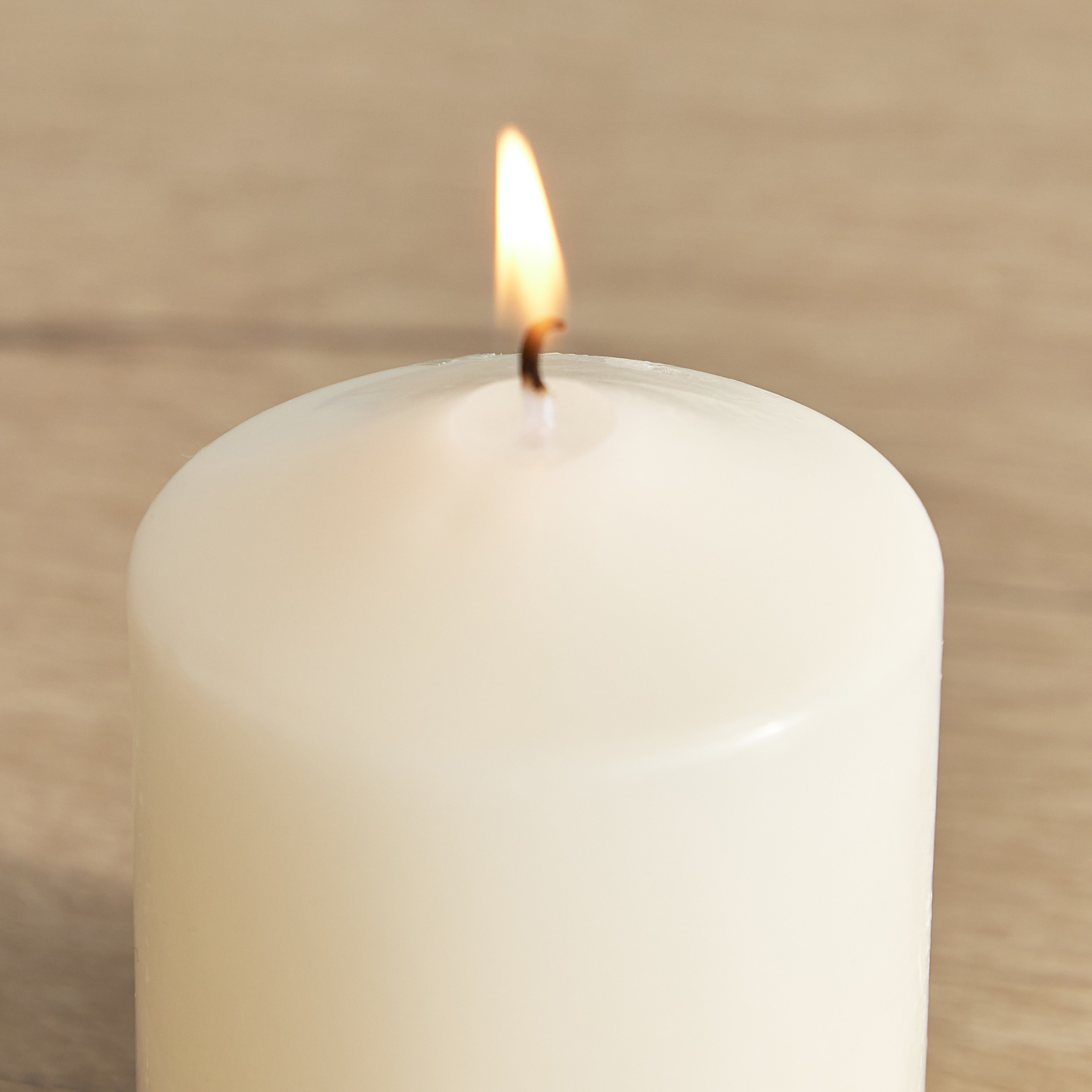 شمعة عمودية معطرة برائحة الفانيليا من فيلا - 135 جم-hbxlivingroom-decorandaccessories-candles-image-3