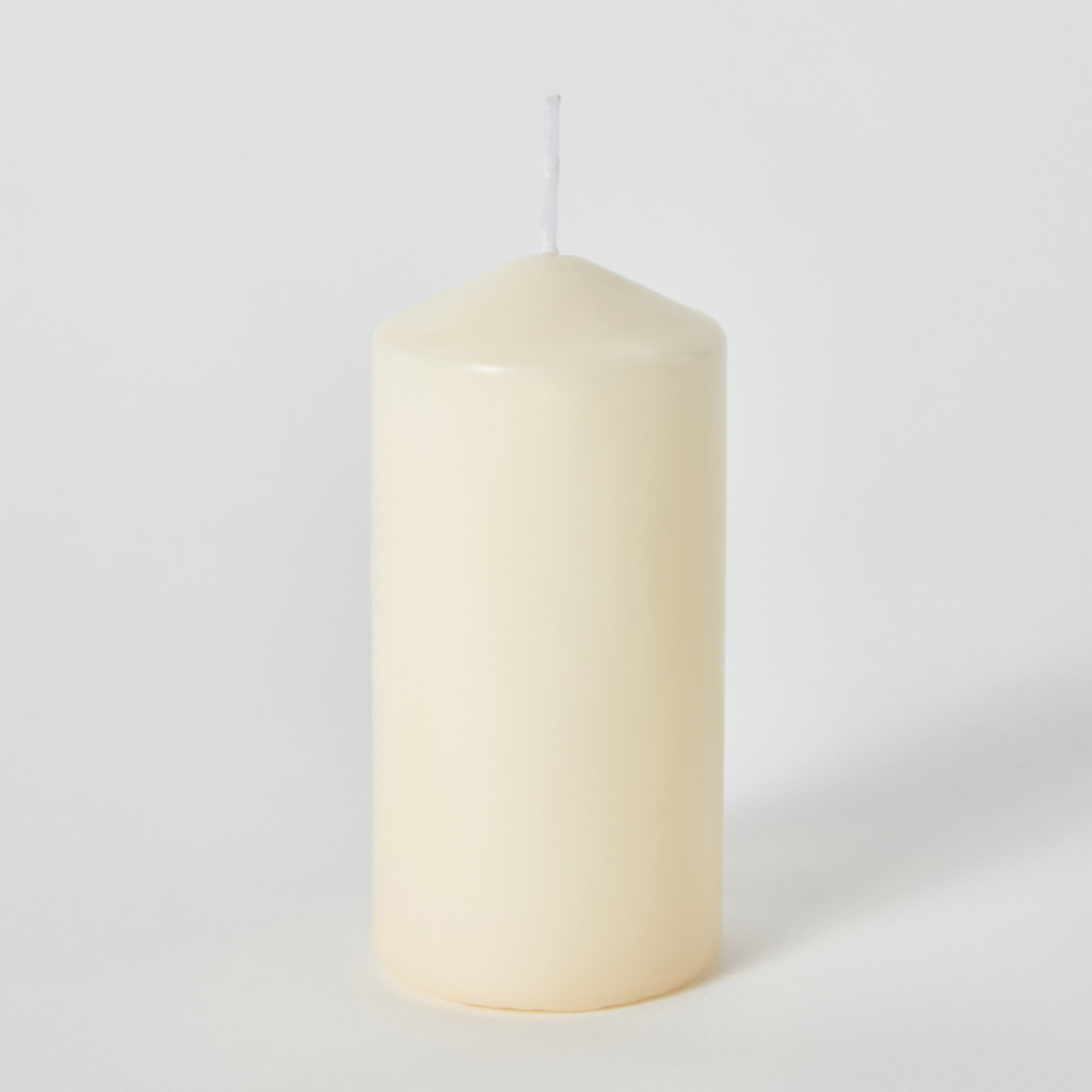 شمعة عمودية معطرة برائحة الفانيليا من فيلا - 140 جم-hbxlivingroom-decorandaccessories-candles-image-5