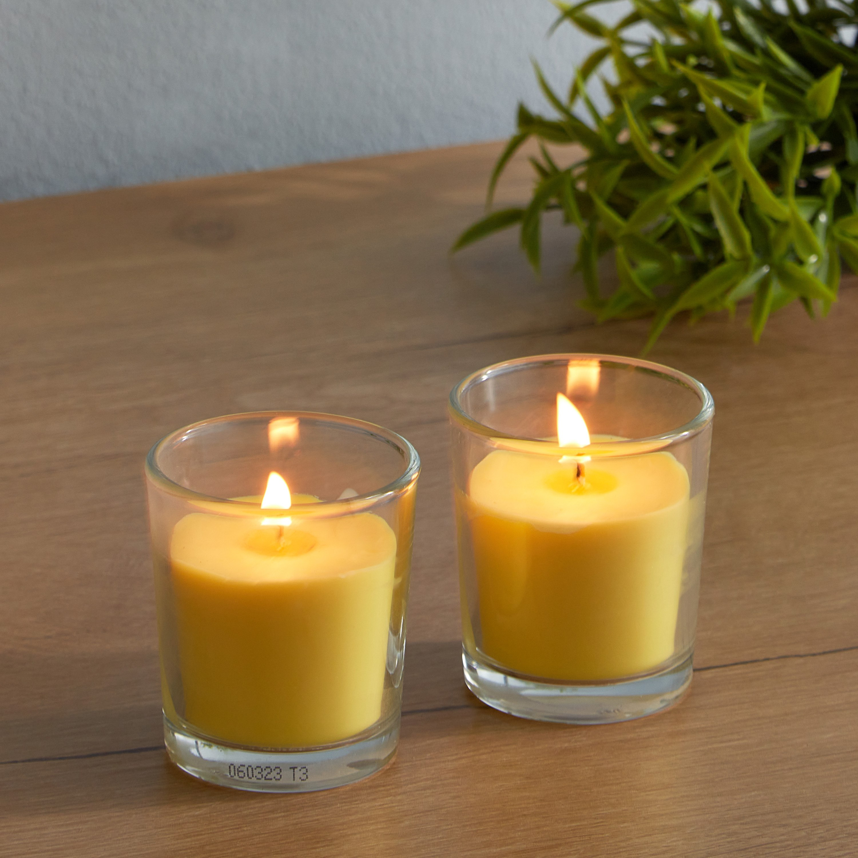 طقم جرة شمع معطرة برائحة سيترونيلا قطعتين من فيلا - 100 جرام-hbxlivingroom-decorandaccessories-candles-image-2