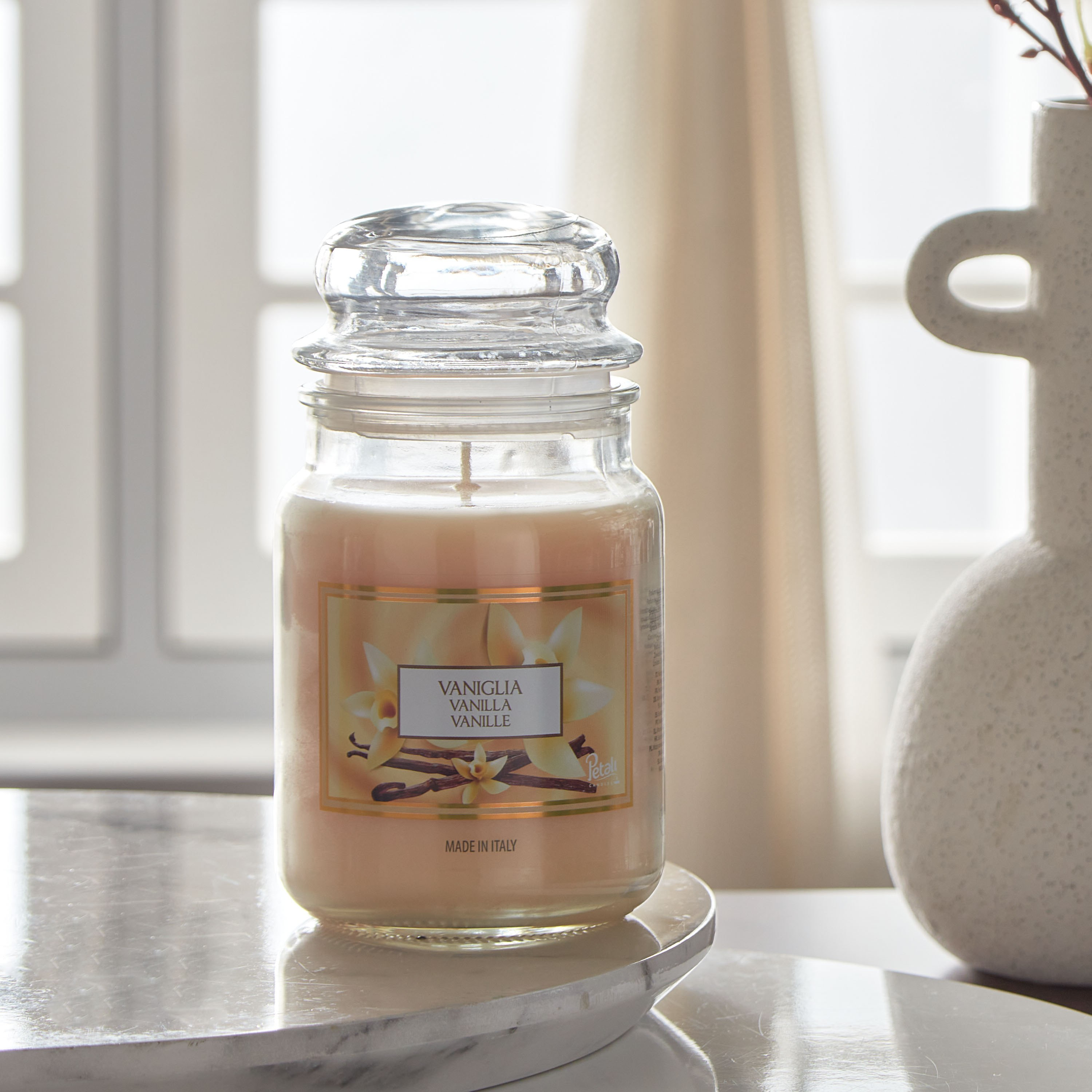 Vela Peteli Vanilla Jar Candle - 550 gm-hbxlivingroom-decorandaccessories-candles-image-1