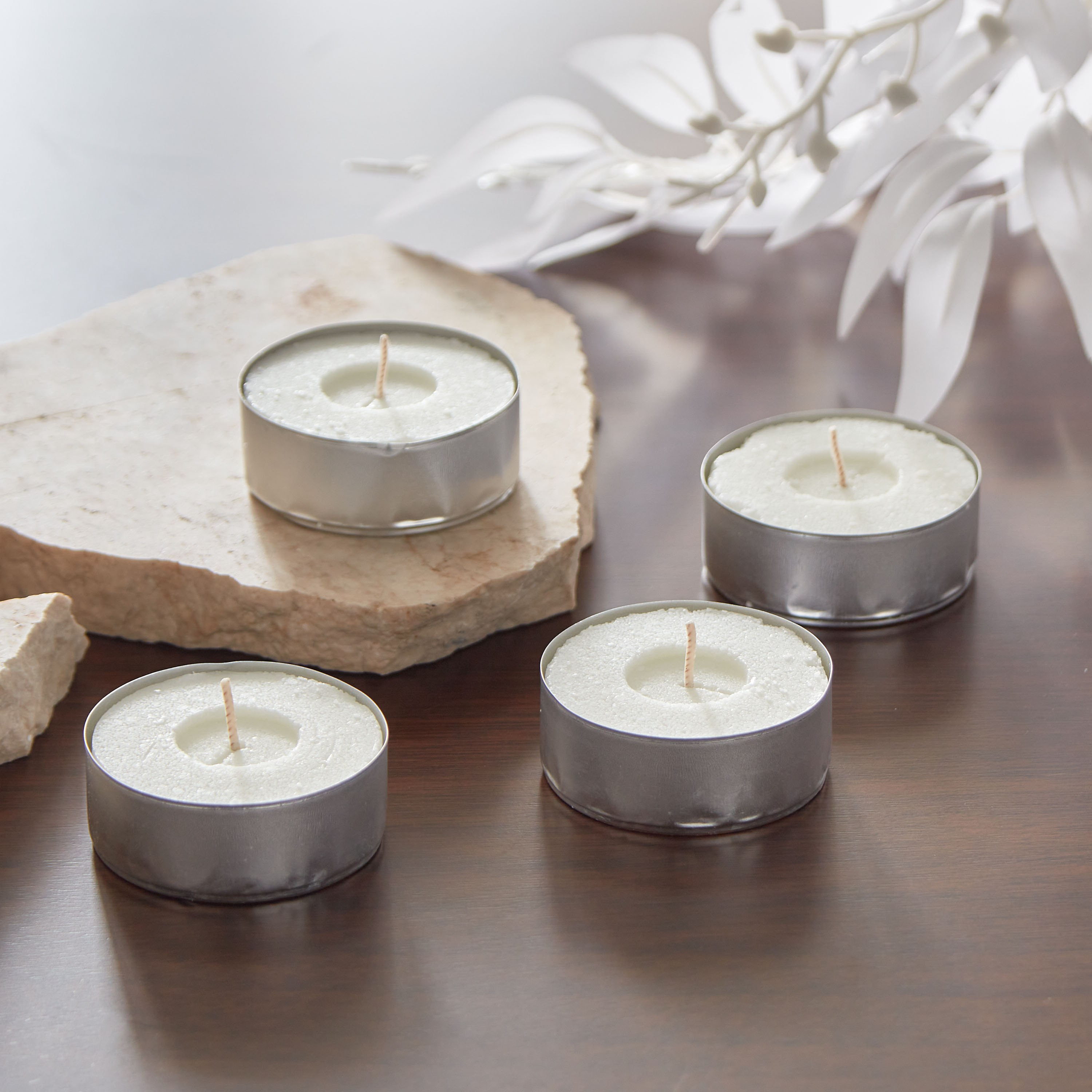 طقم شموع صغيرة 4 قطع برائحة الياسمين من فيلا - 152 جرام-hbxlivingroom-decorandaccessories-candles-image-1