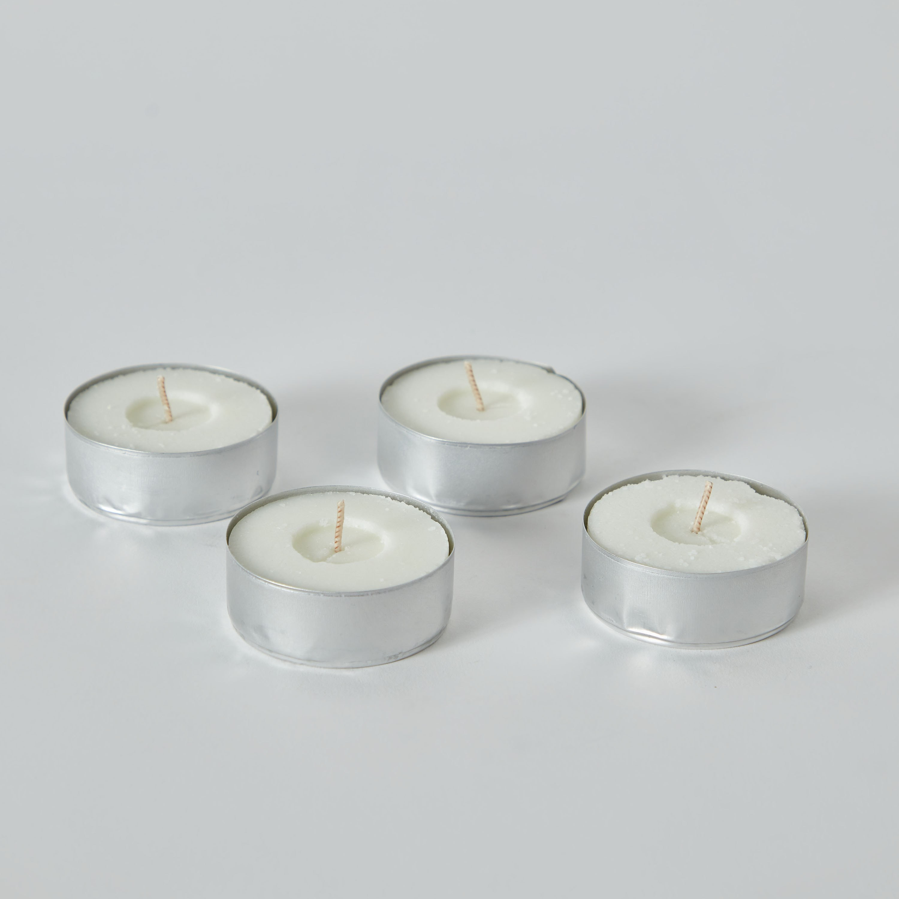 طقم شموع صغيرة 4 قطع برائحة الياسمين من فيلا - 152 جرام-hbxlivingroom-decorandaccessories-candles-image-4