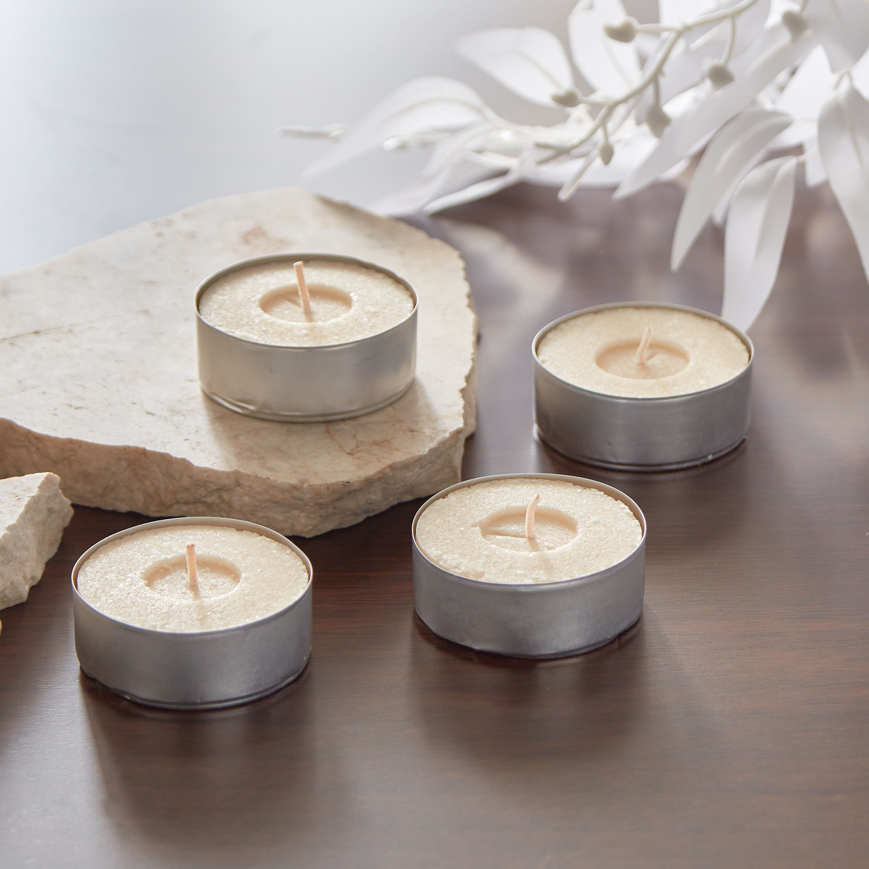 طقم شموع صغيرة 4 قطع برائحة الفانيلا من فيلا - 152 جرام-hbxlivingroom-decorandaccessories-candles-image-1