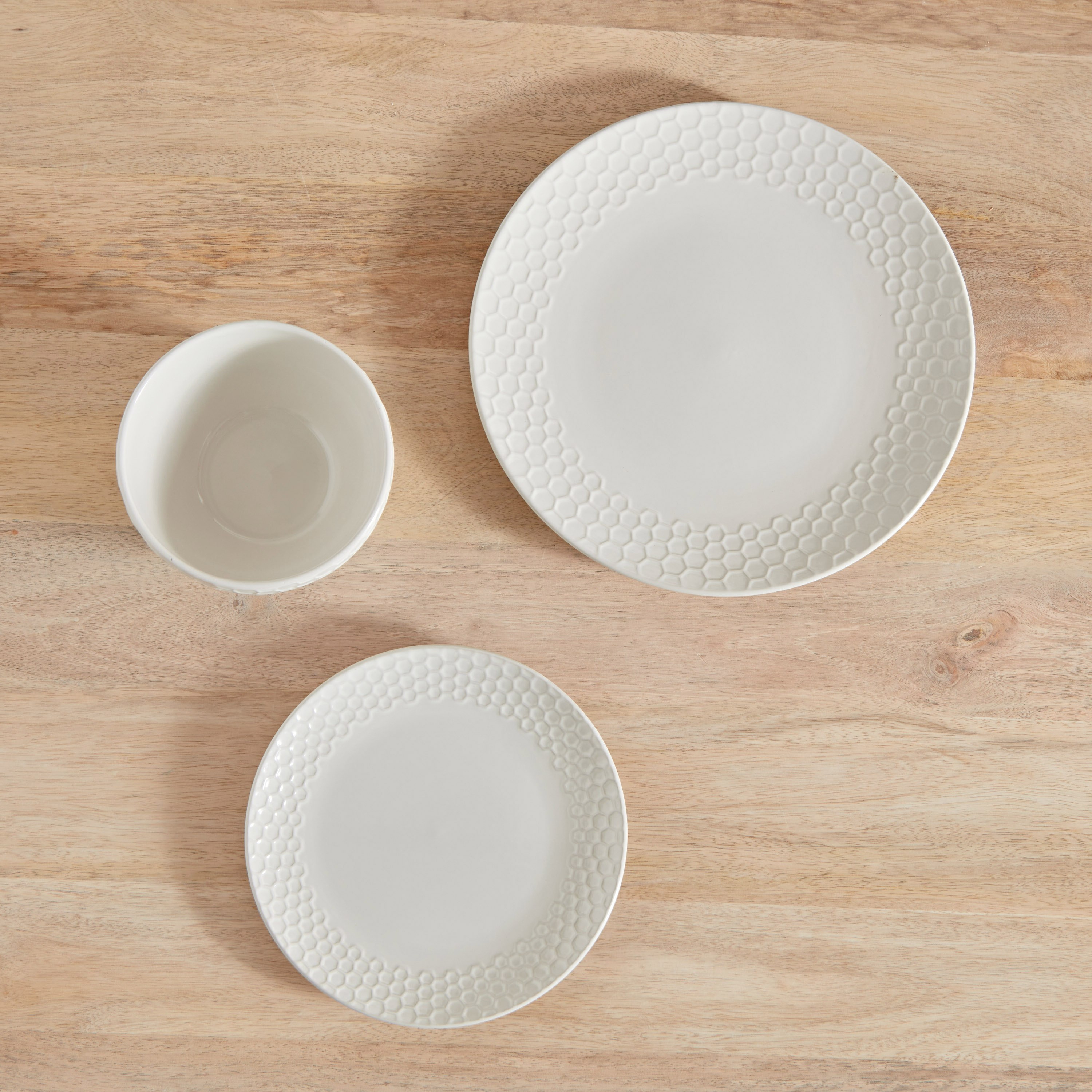 طقم عشاء خزف 18 قطعة من كريمي تايد-hbxhomeware-hbxkitchen-image-2