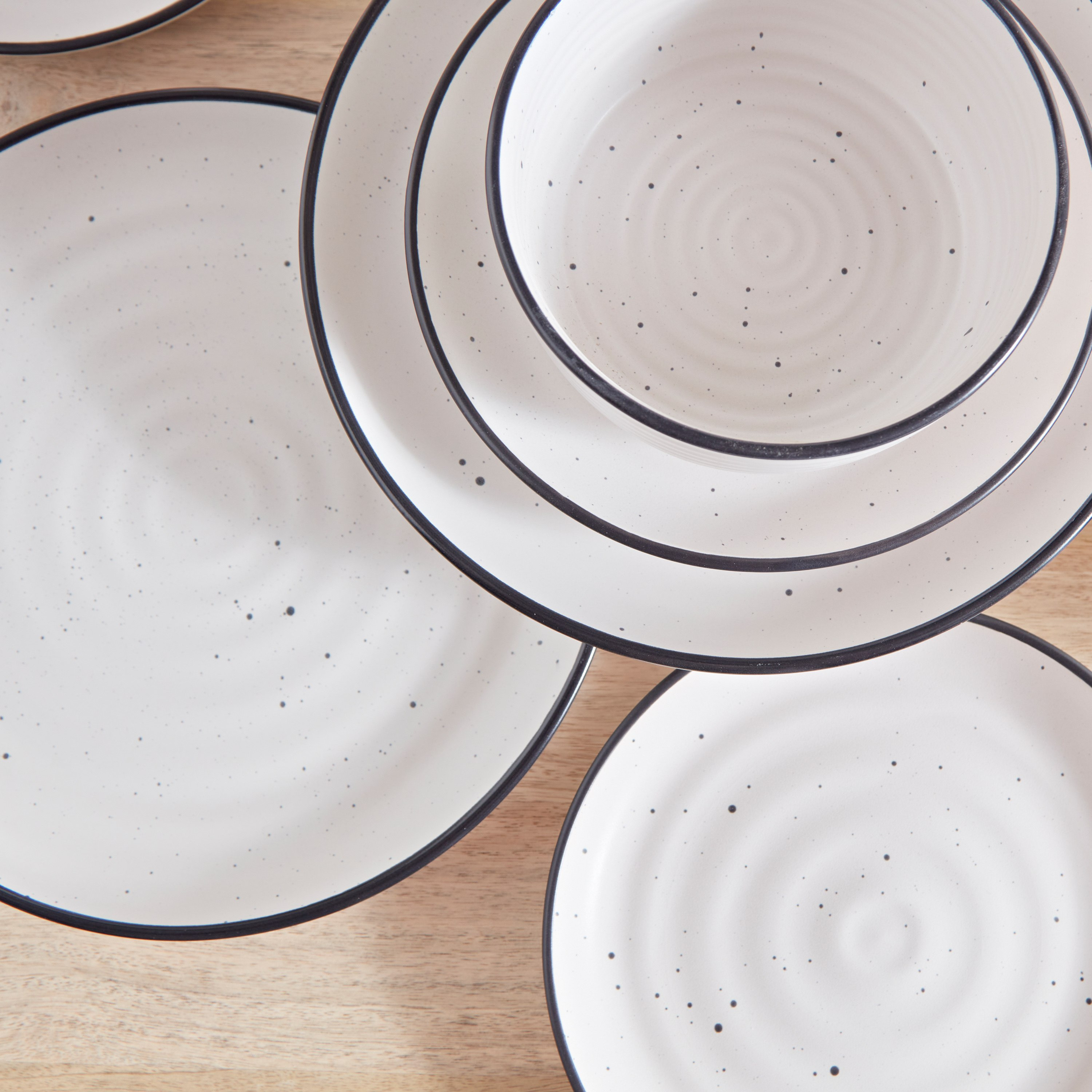 Pristine Simplicity 16-Piece Stoneware Dinner Set-hbxhomeware-hbxkitchen-image-3