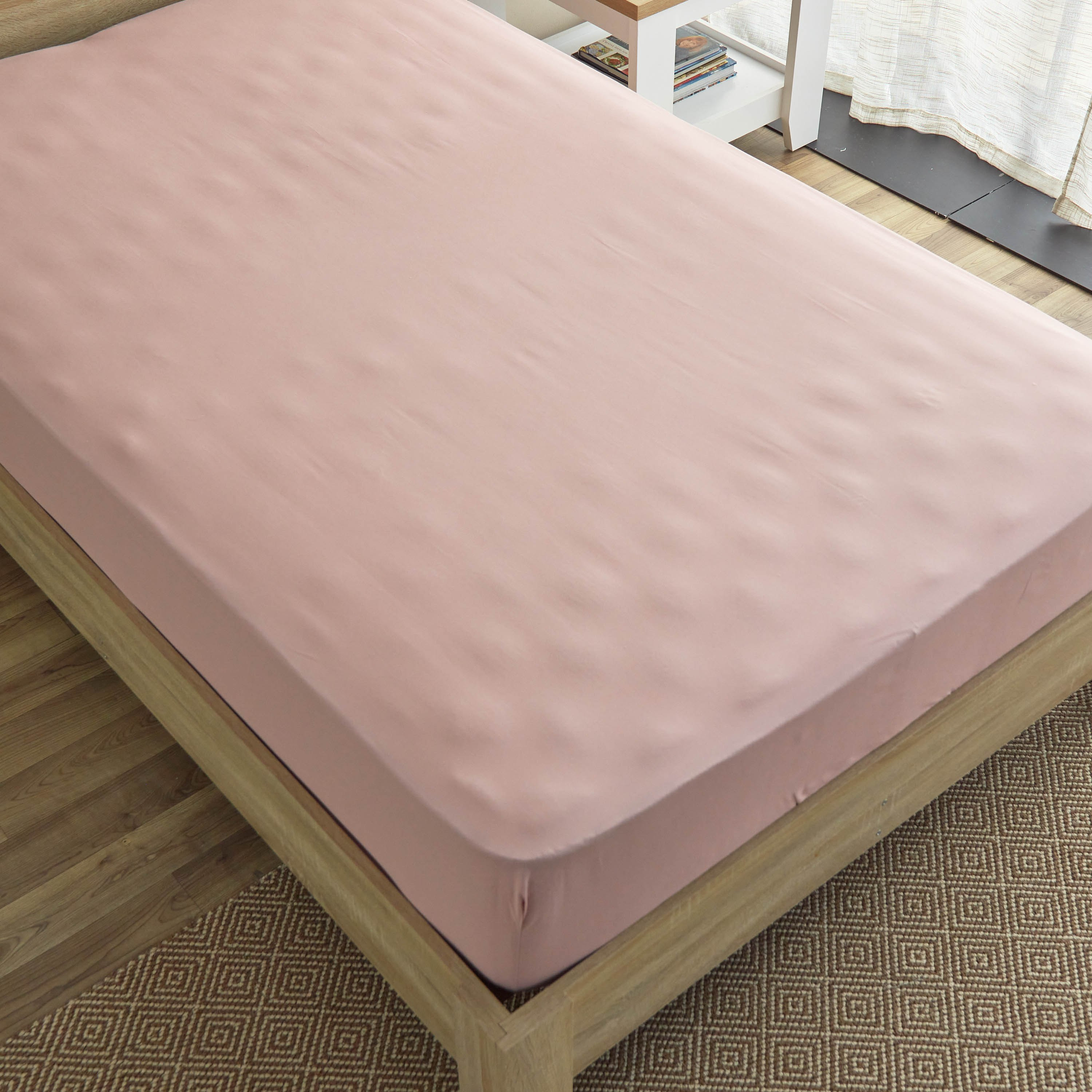 شرشف مطاطي مزدوج سادة من الألياف الدقيقة من ديربي - 120x200+25 سم-hbxhomeware-hbxbedroom-image-4