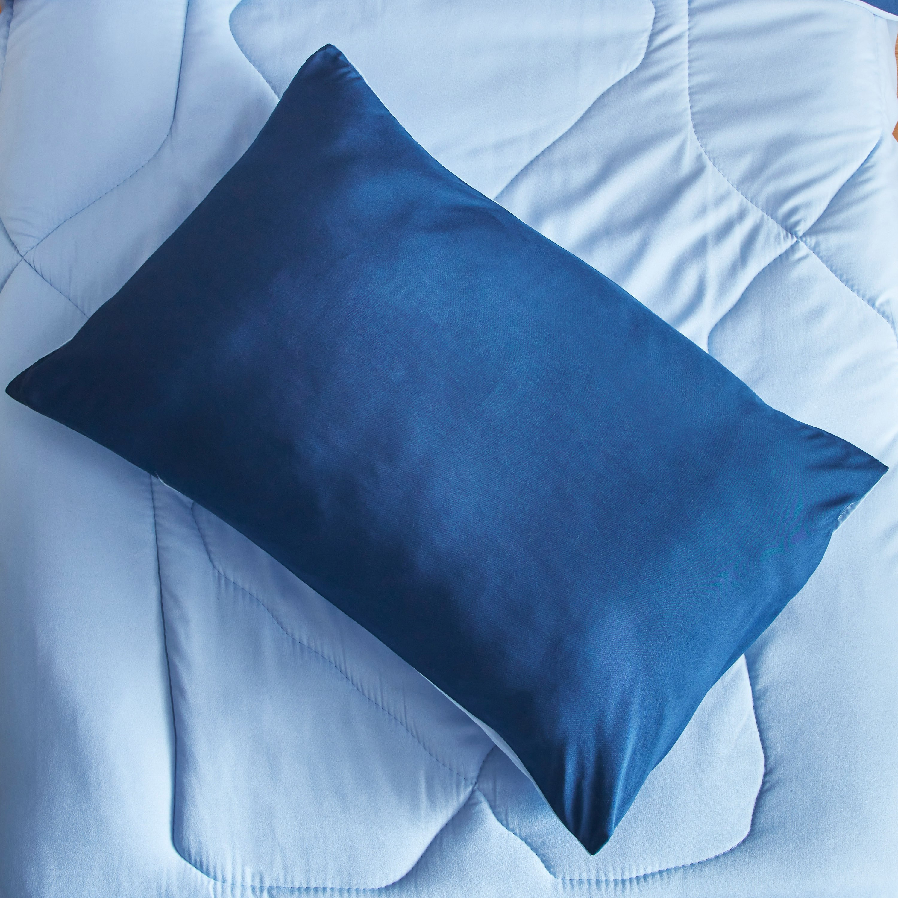 طقم لحاف فردي ألياف دقيقة يستخدم على الوجهين قطعتين من ديربي - 135x220 سم-hbxkidsandyouth-beddingandfurnishings-comfortersets-image-7