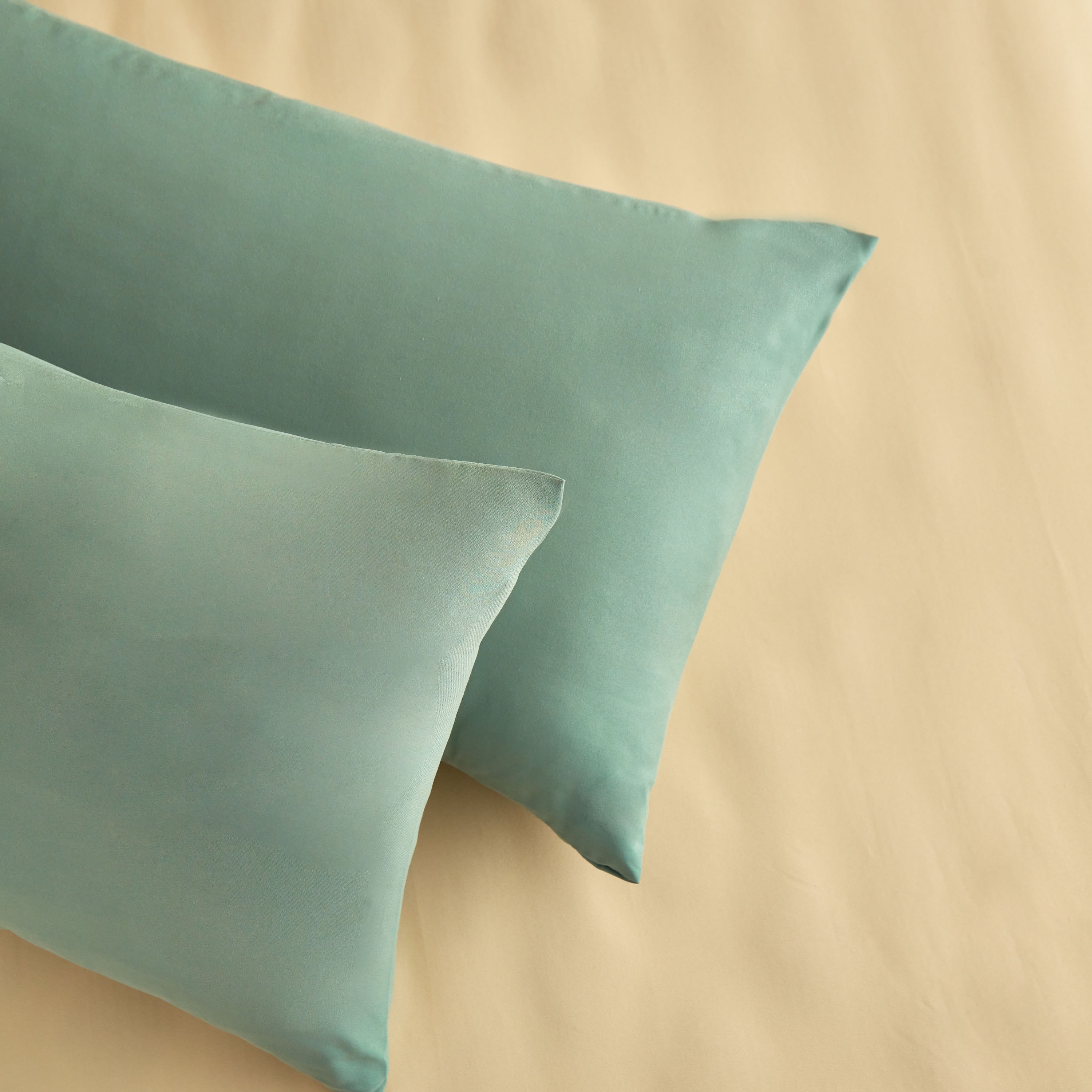 Derby 2-Piece Solid Microfibre Pillowcase Set - 45x70 cm-hbxhomeware-hbxbedroom-image-5