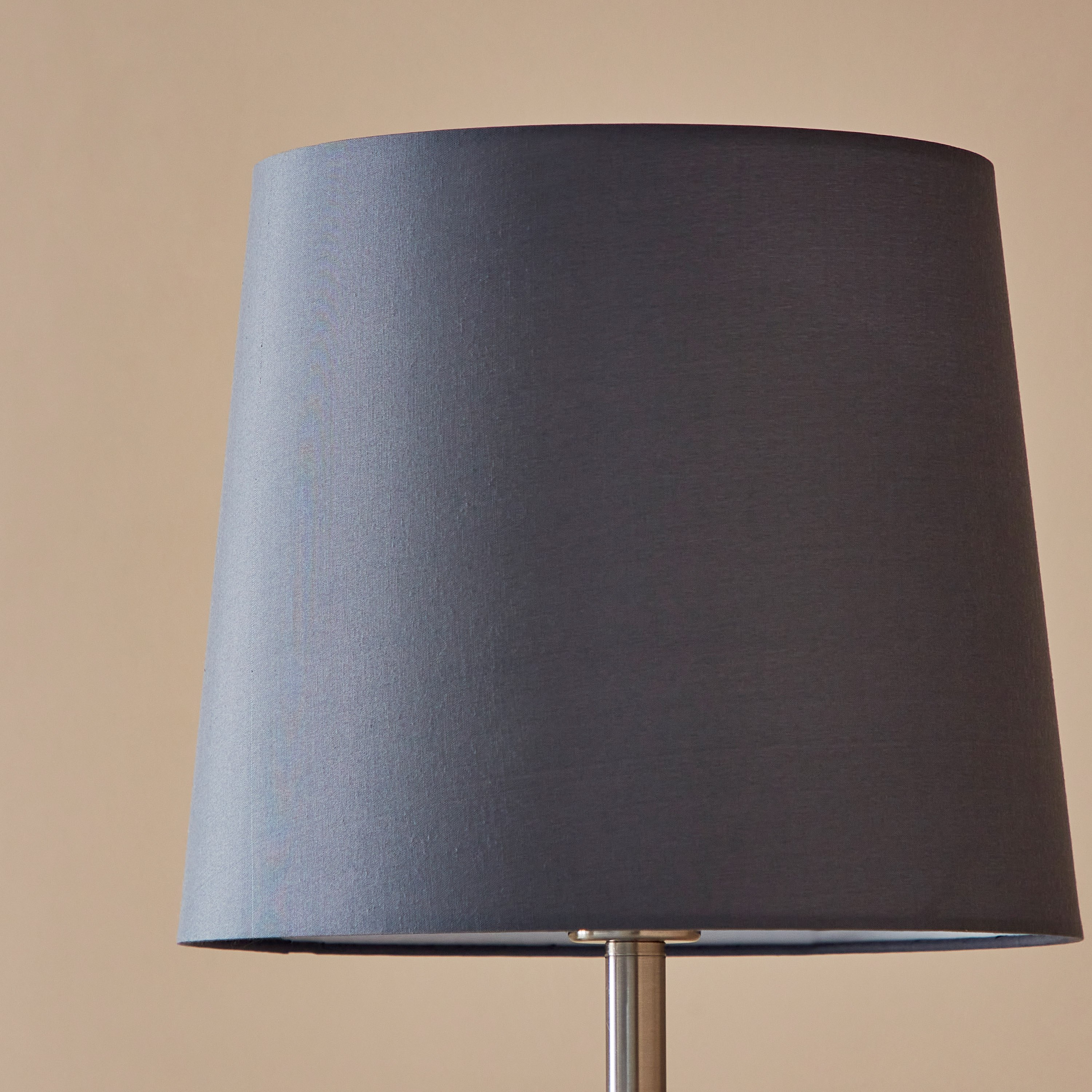 مصباح أرضي معدن بقاعدة رخام وغطاء من إيثان - 28x150 سم-hbxhomeware-hbxdecorandfurnishings-image-3