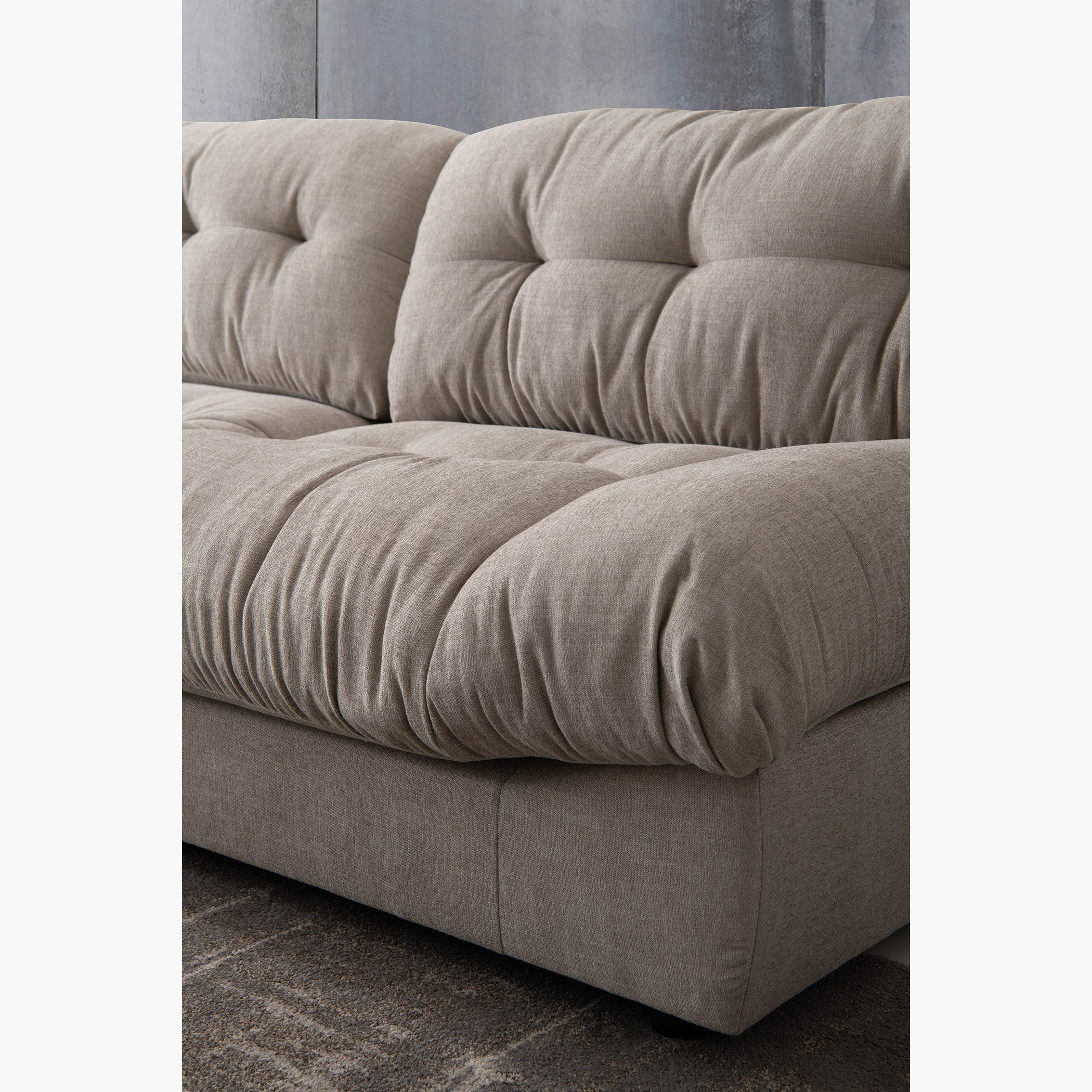 كنبة قماش 3 مقاعد من برلين-hbxlivingroom-sofasandarmchairs-sofas-image-6