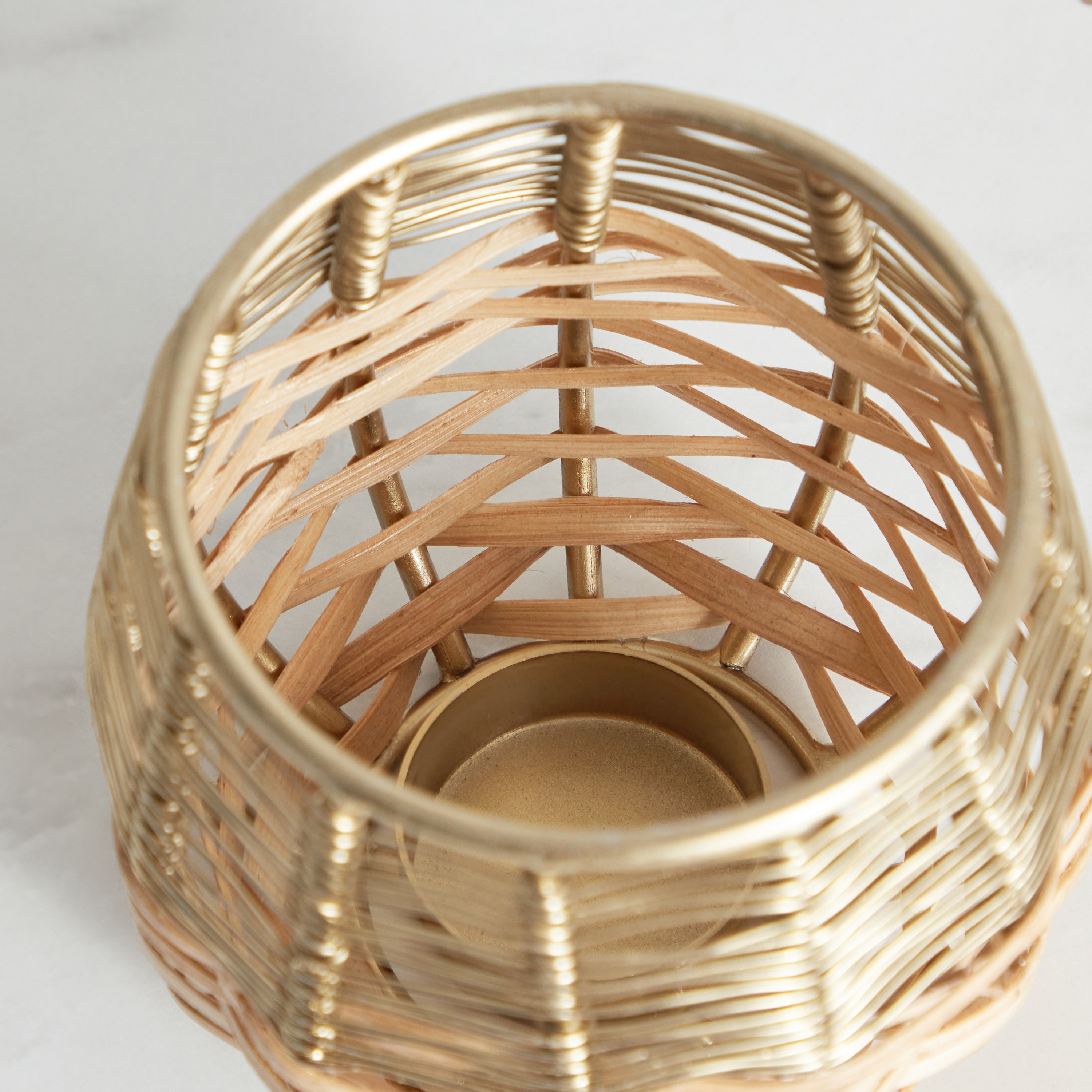 حامل شموع صغيرة معدن وقصب من ويكر - 10x10x9.5 سم-hbxlivingroom-decorandaccessories-candleholders-image-3