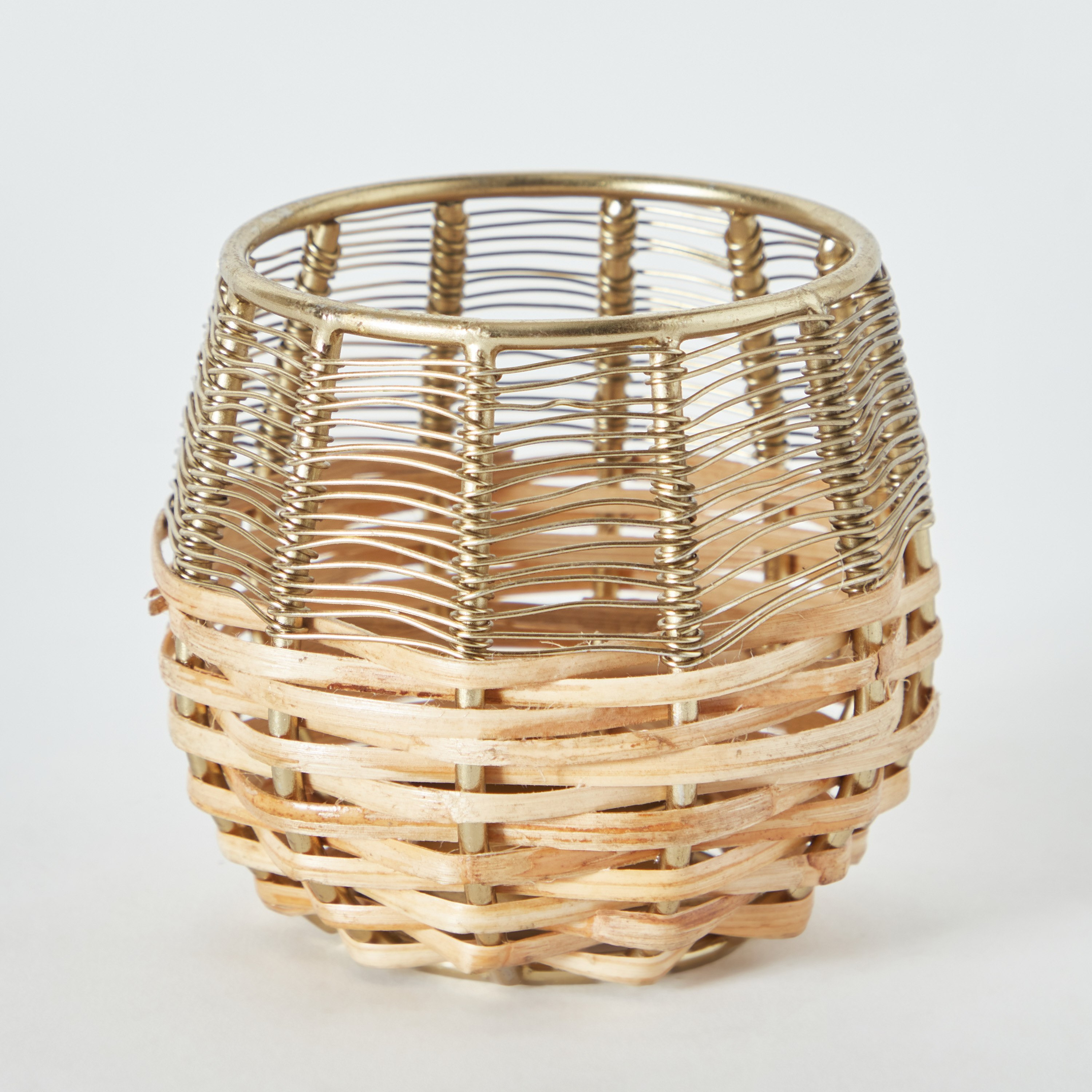 حامل شموع صغيرة معدن وقصب من ويكر - 10x10x9.5 سم-hbxlivingroom-decorandaccessories-candleholders-image-6