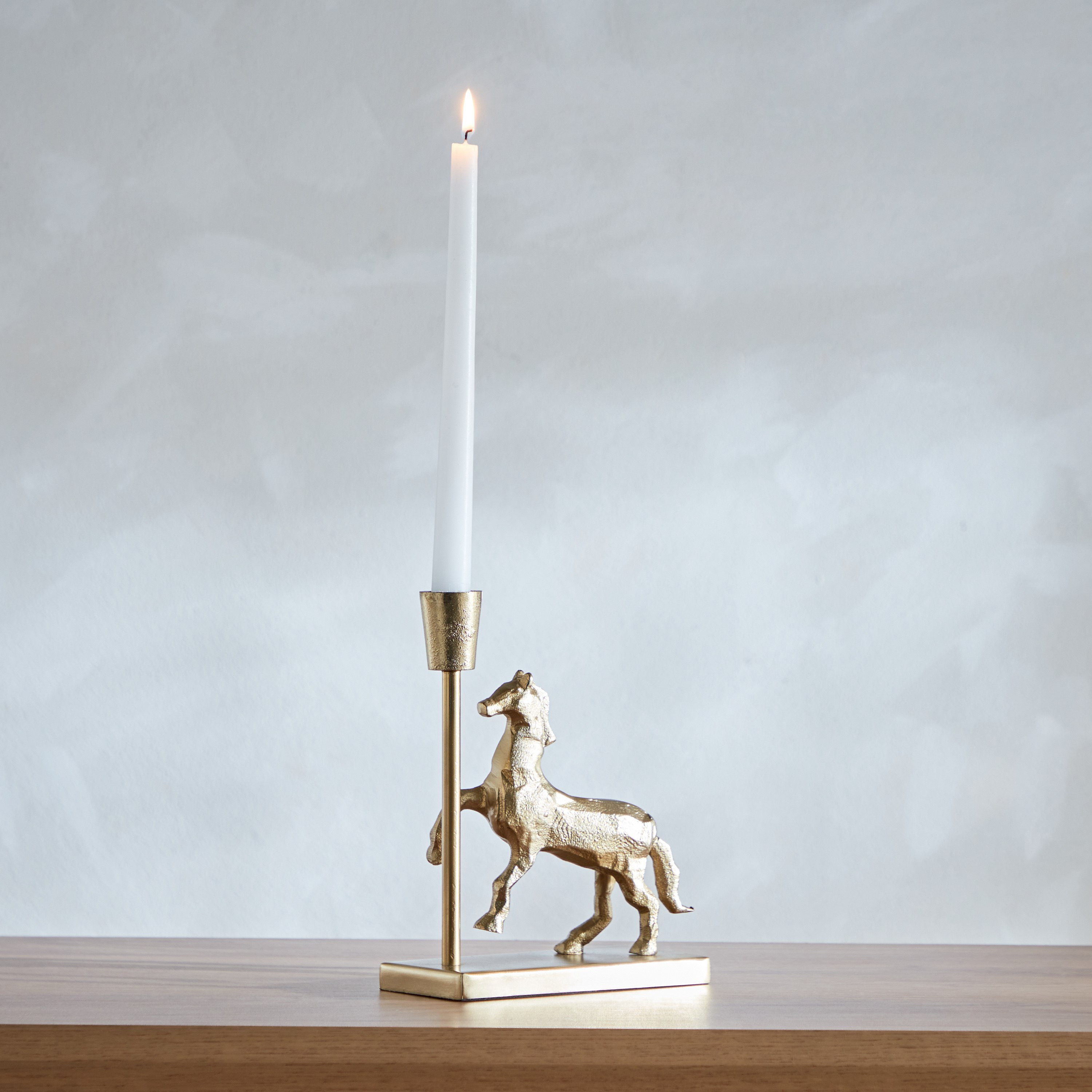 حامل شموع حصان ألومنيوم من جاكس - 16.5x7x20 سم-hbxlivingroom-decorandaccessories-candleholders-image-1