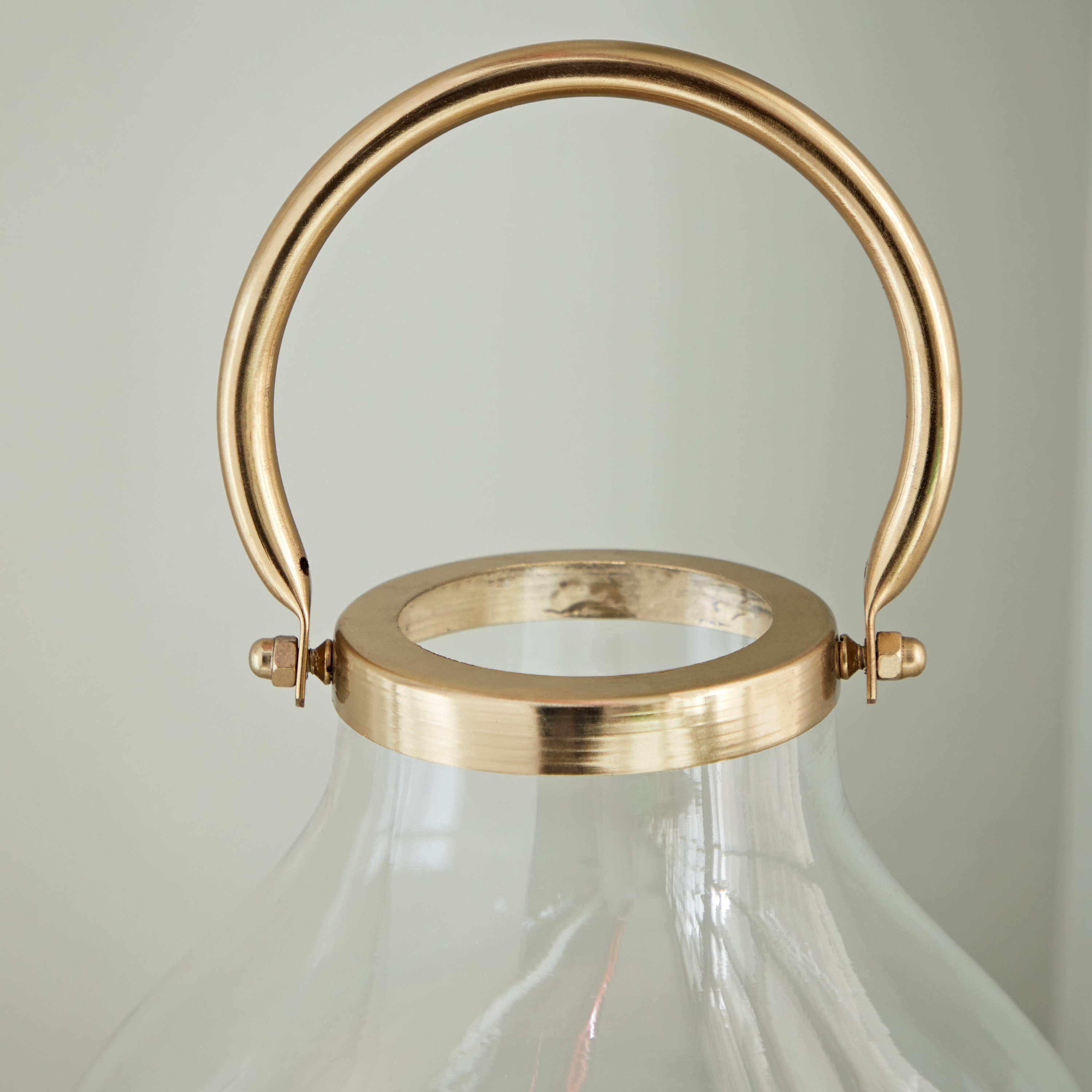 حامل شموع معدن وزجاج بمقبض من ألفا - 19x19x19 سم-hbxlivingroom-decorandaccessories-candleholders-image-3