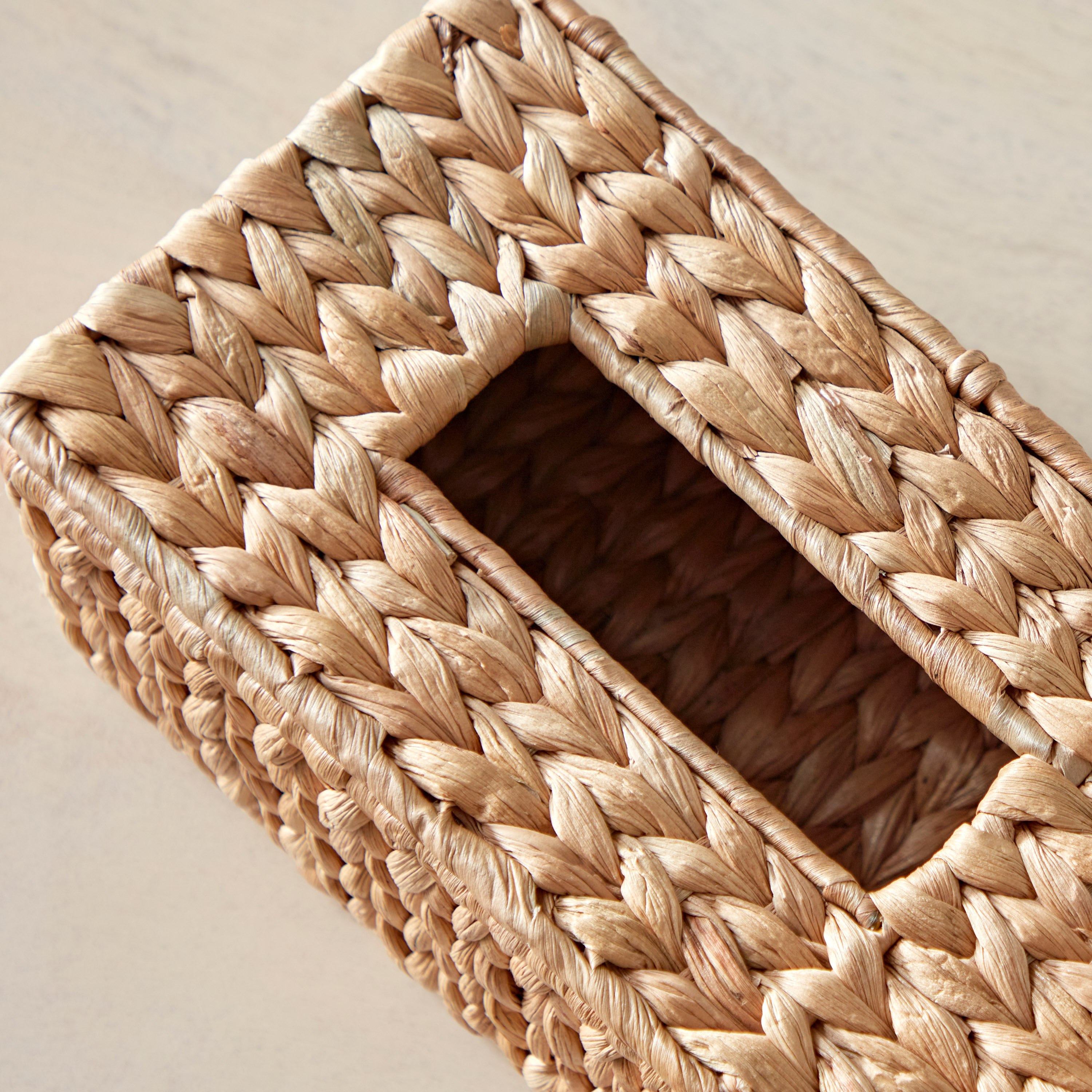 علبة مناديل من صفير الماء من ستوديو - 25x14x10 سم-hbxdecorandfurnishings-homeaccessories-novelties-image-4