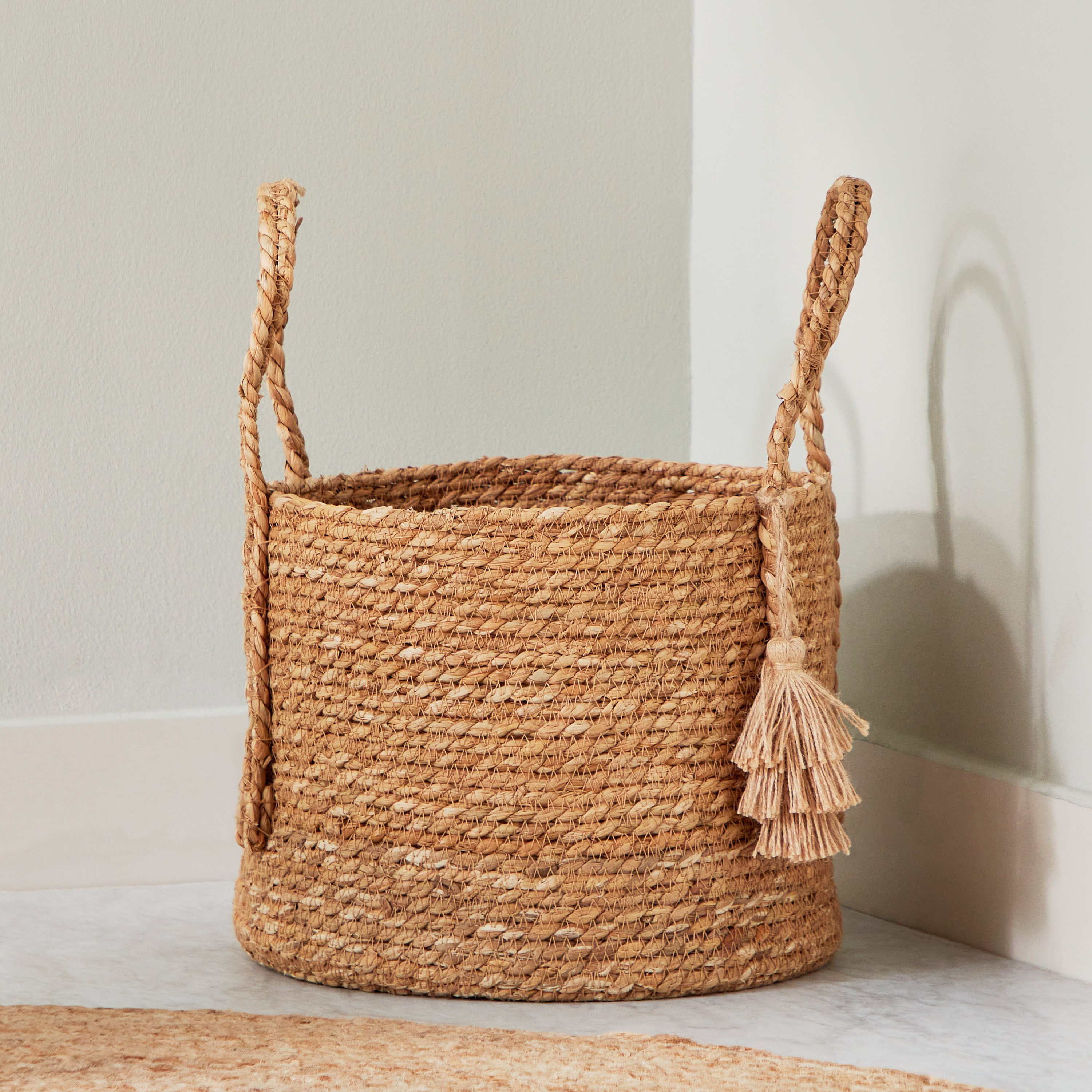 إناء زرع من الأعشاب البحرية بمقبض وقاعدة صفير الماء من ستوديو - 30x30x27 سم-hbxhomeware-hbxdecorandfurnishings-image-2