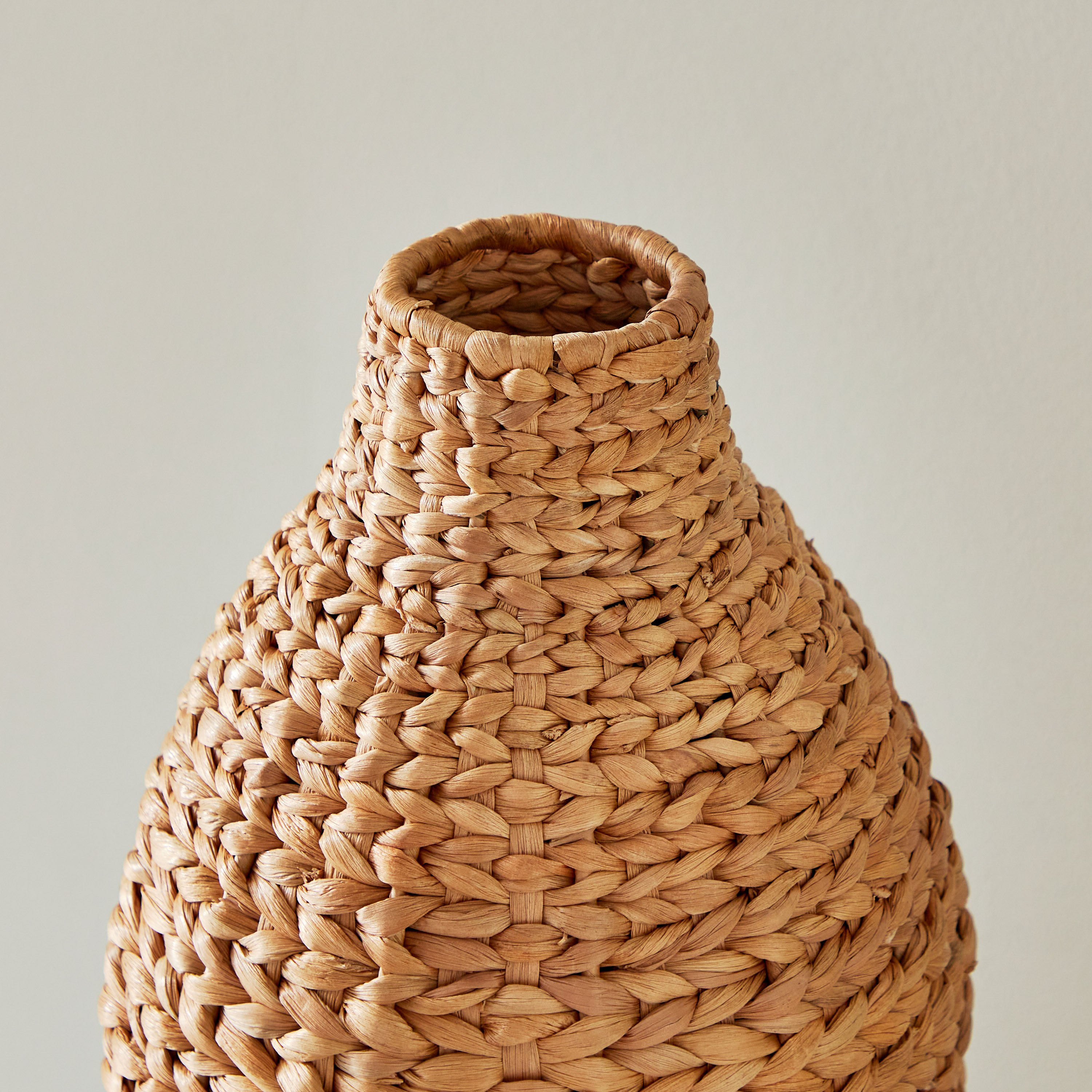 مزهرية صفير المياه من ستوديو - 21x42 سم-hbxbedroom-decorandaccessories-vases-image-3