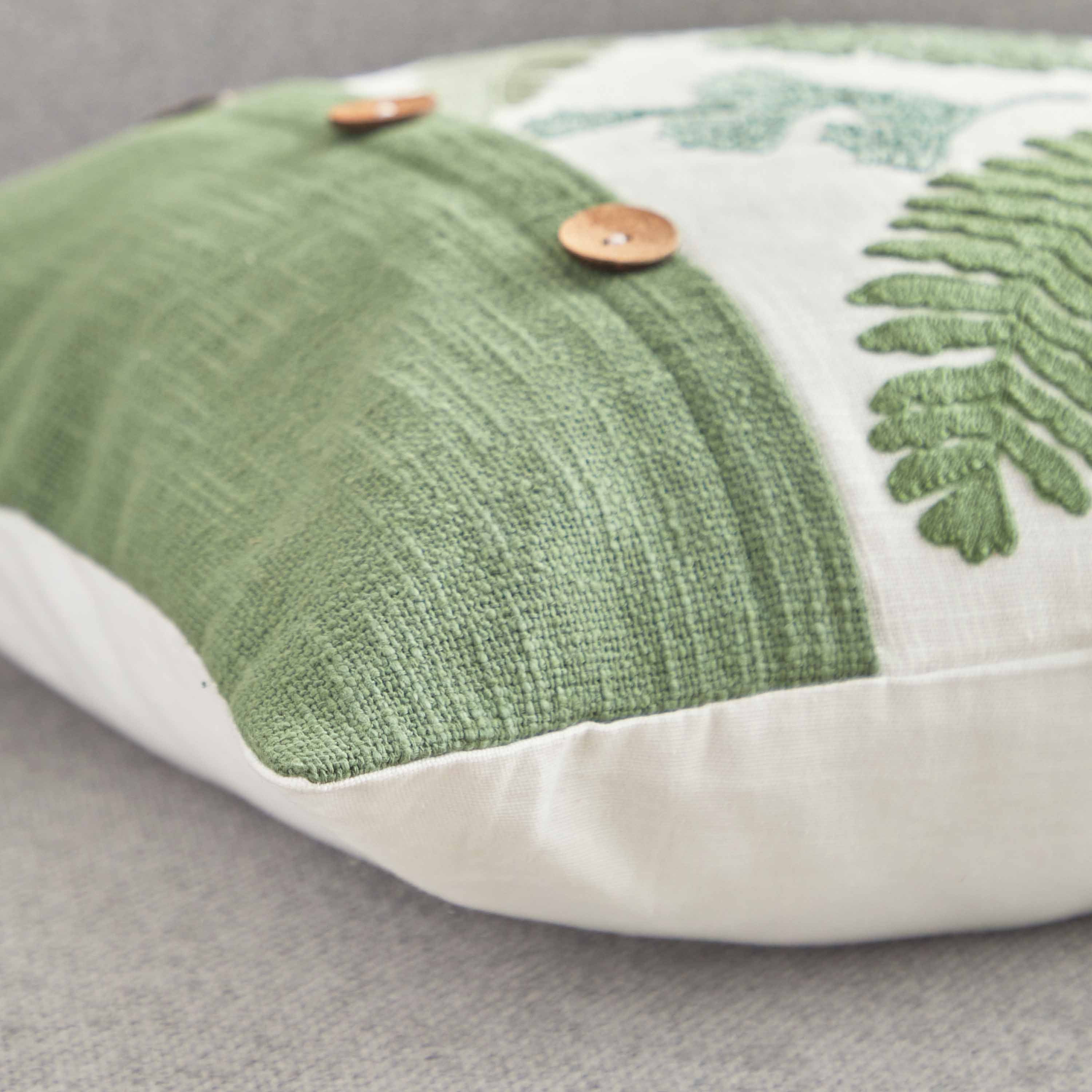 وسادة محشوة بغطاء وزر من جاردن هيفين - 45x45 سم-hbxlivingroom-furnishings-cushionsandcovers-filledcushions-image-3