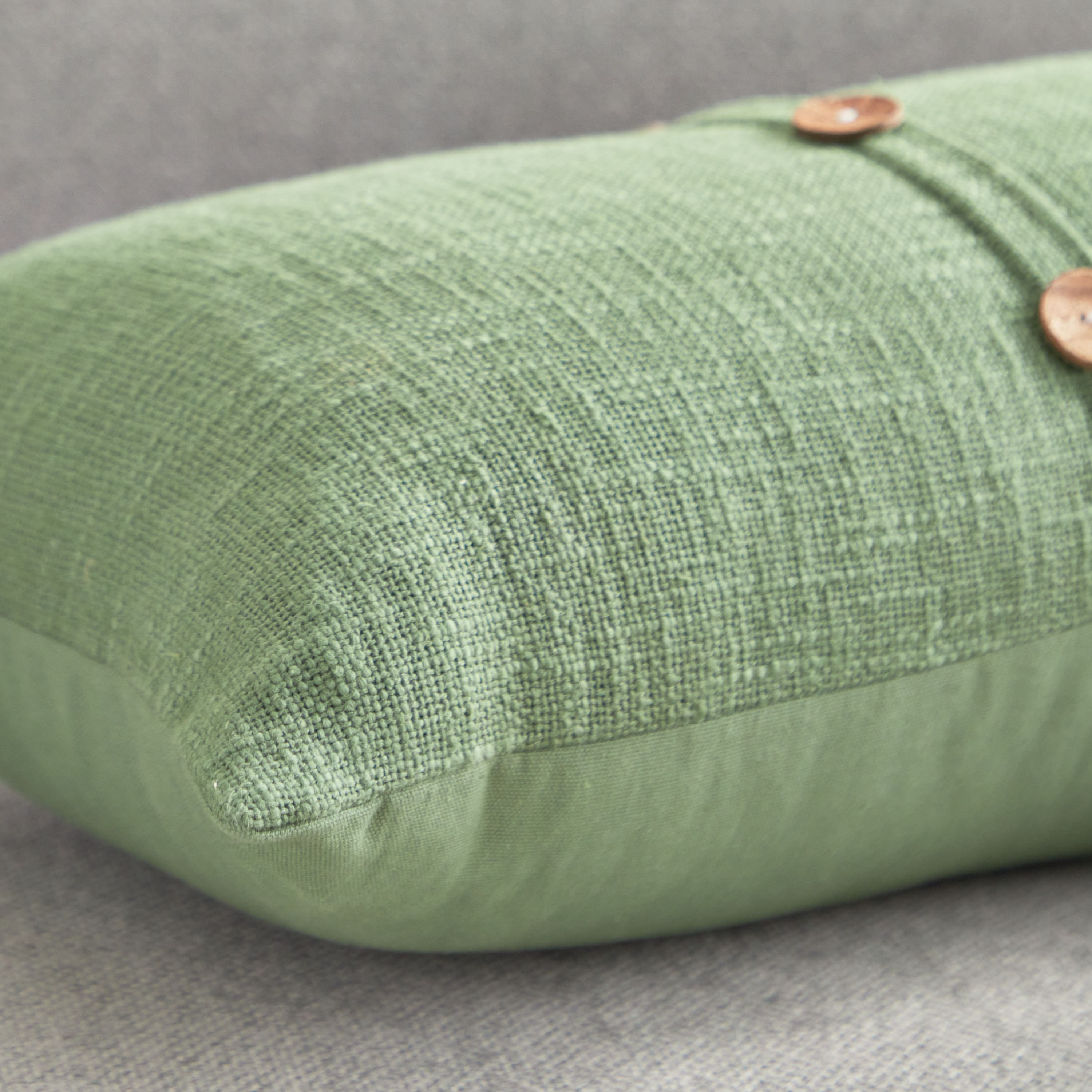 وسادة محشوّة سادة بزر من جاردن هيفين - 30x50 سم-hbxlivingroom-furnishings-cushionsandcovers-filledcushions-image-3