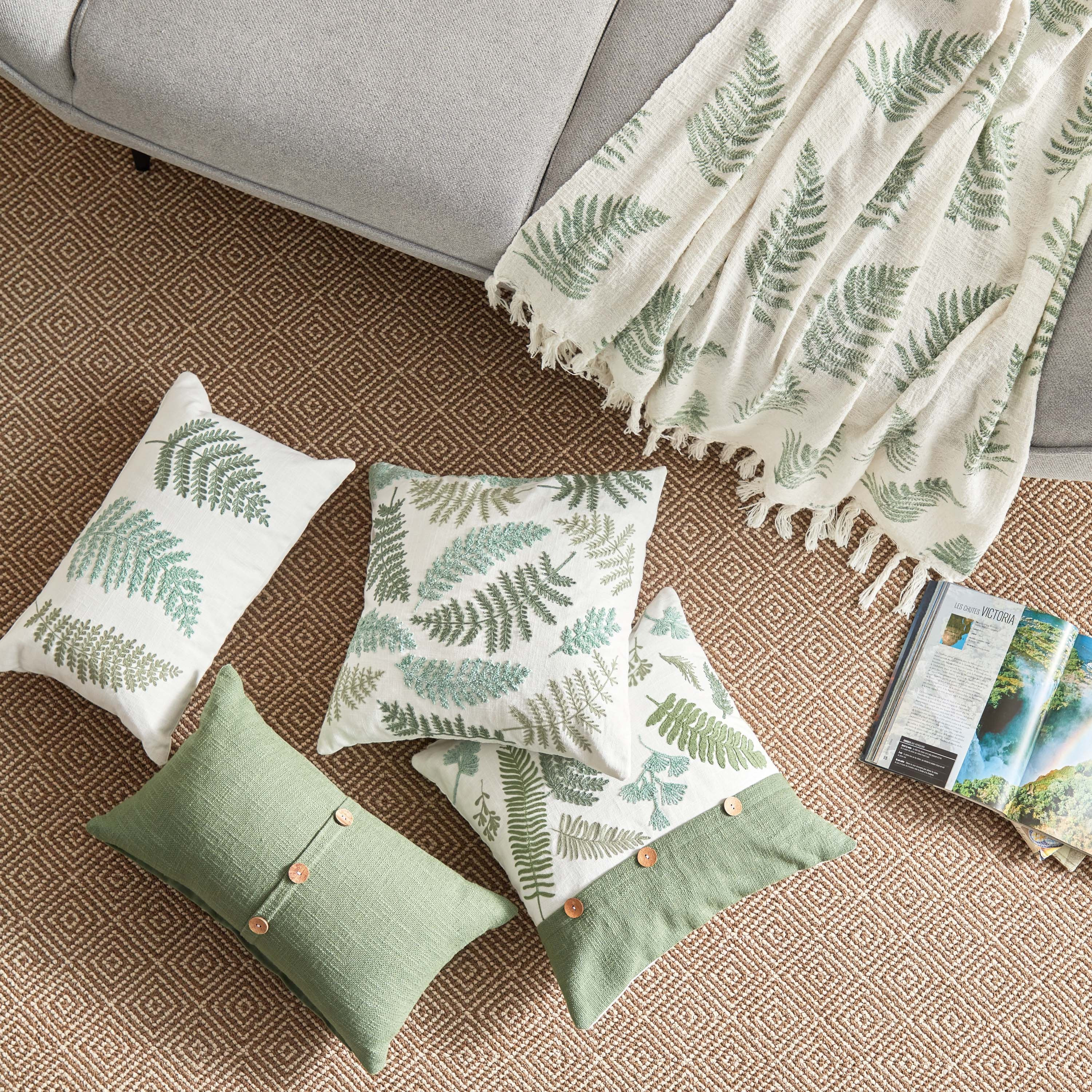 وسادة محشوّة سادة بزر من جاردن هيفين - 30x50 سم-hbxlivingroom-furnishings-cushionsandcovers-filledcushions-image-5