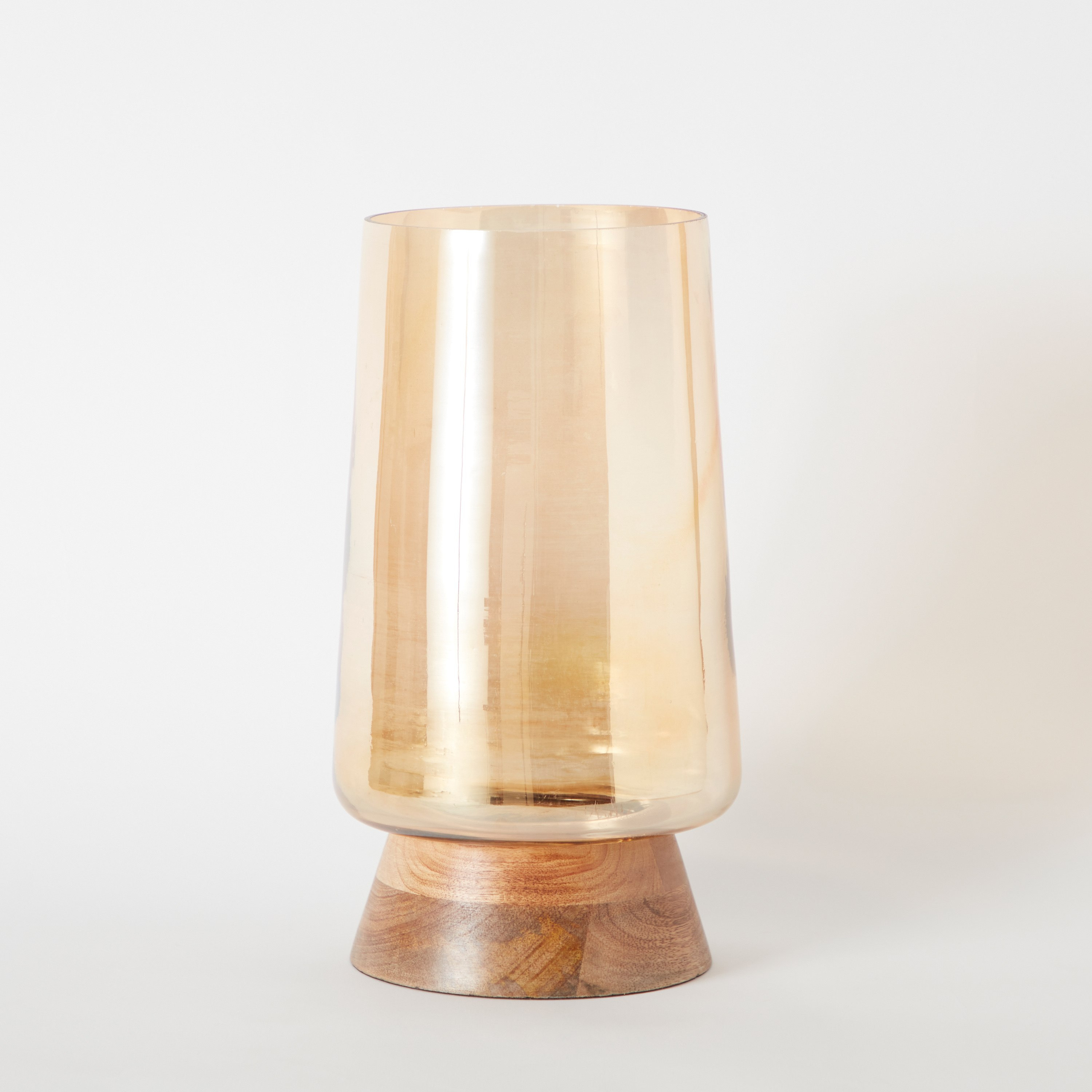 حامل شموع هوريكاين زجاجي لامع عنبري مع قاعدة خشب طبيعي من جلير - 20x20x36 سم-hbxlivingroom-decorandaccessories-candleholders-image-7