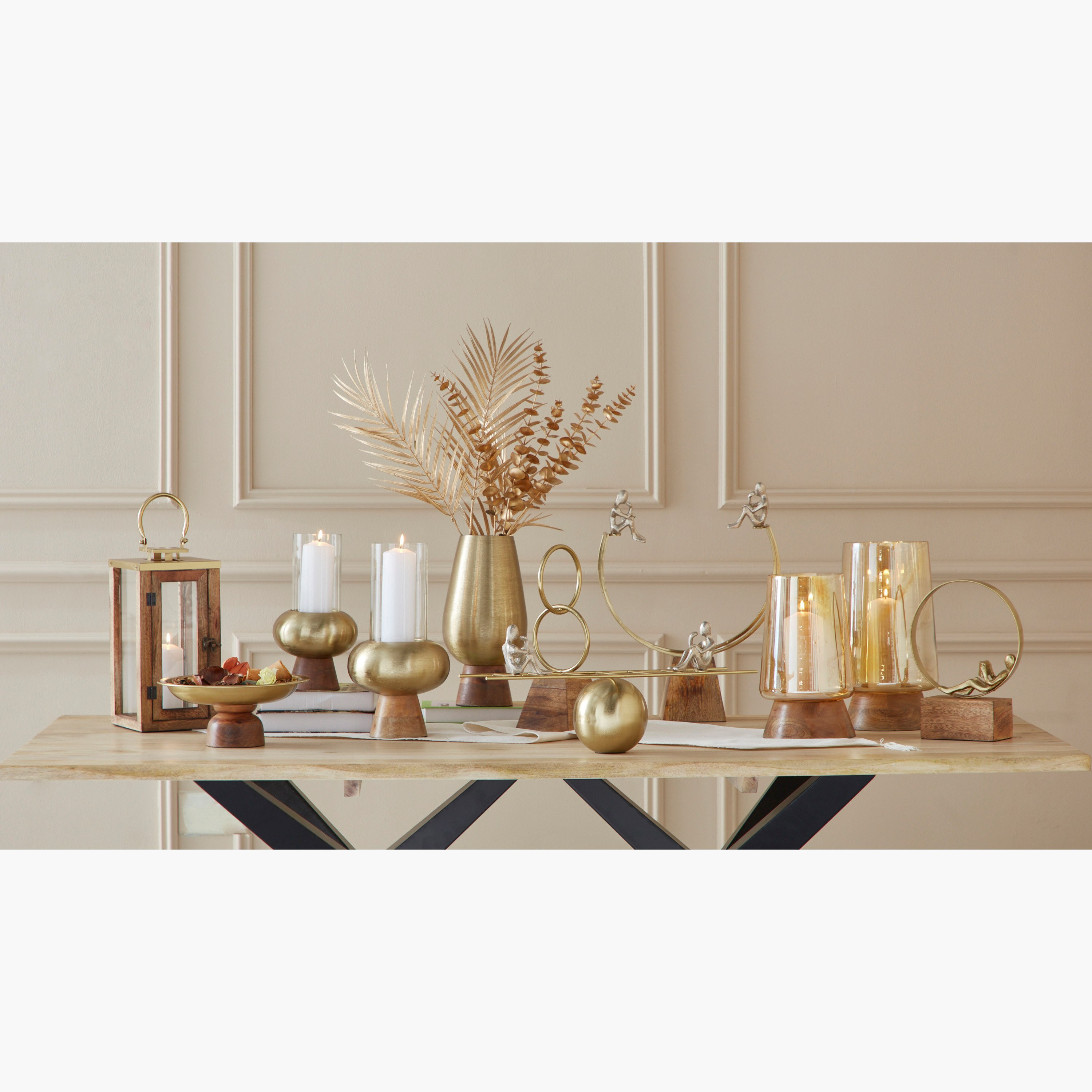 حامل شموع هوريكاين معدني مستدير مع قاعدة خشب طبيعي من جلير - 18.5x18.5x34 سم-hbxlivingroom-decorandaccessories-candleholders-image-7