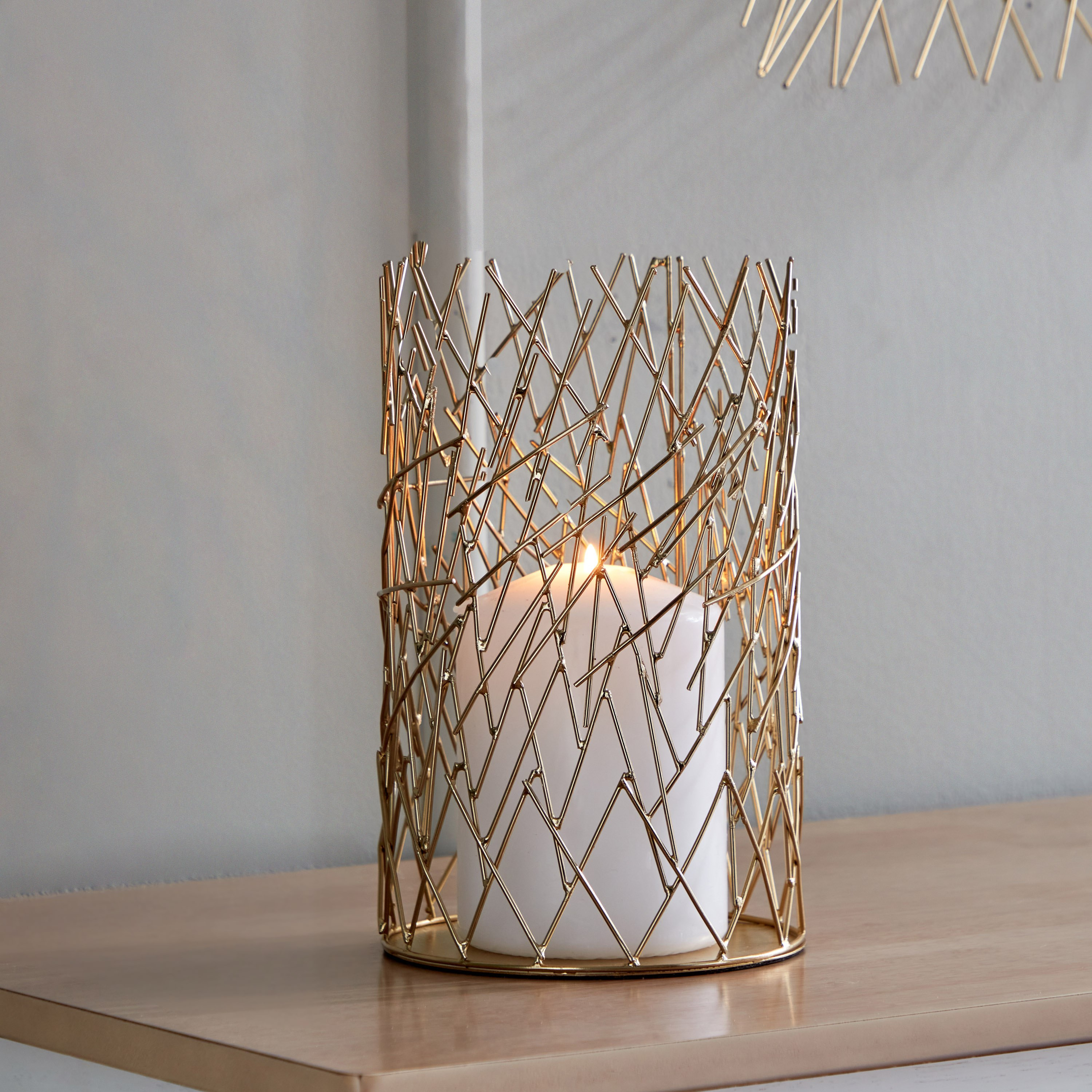 Lamya Metal Wire Candleholder - 16x16x26 cm-hbxlivingroom-decorandaccessories-candleholders-image-1