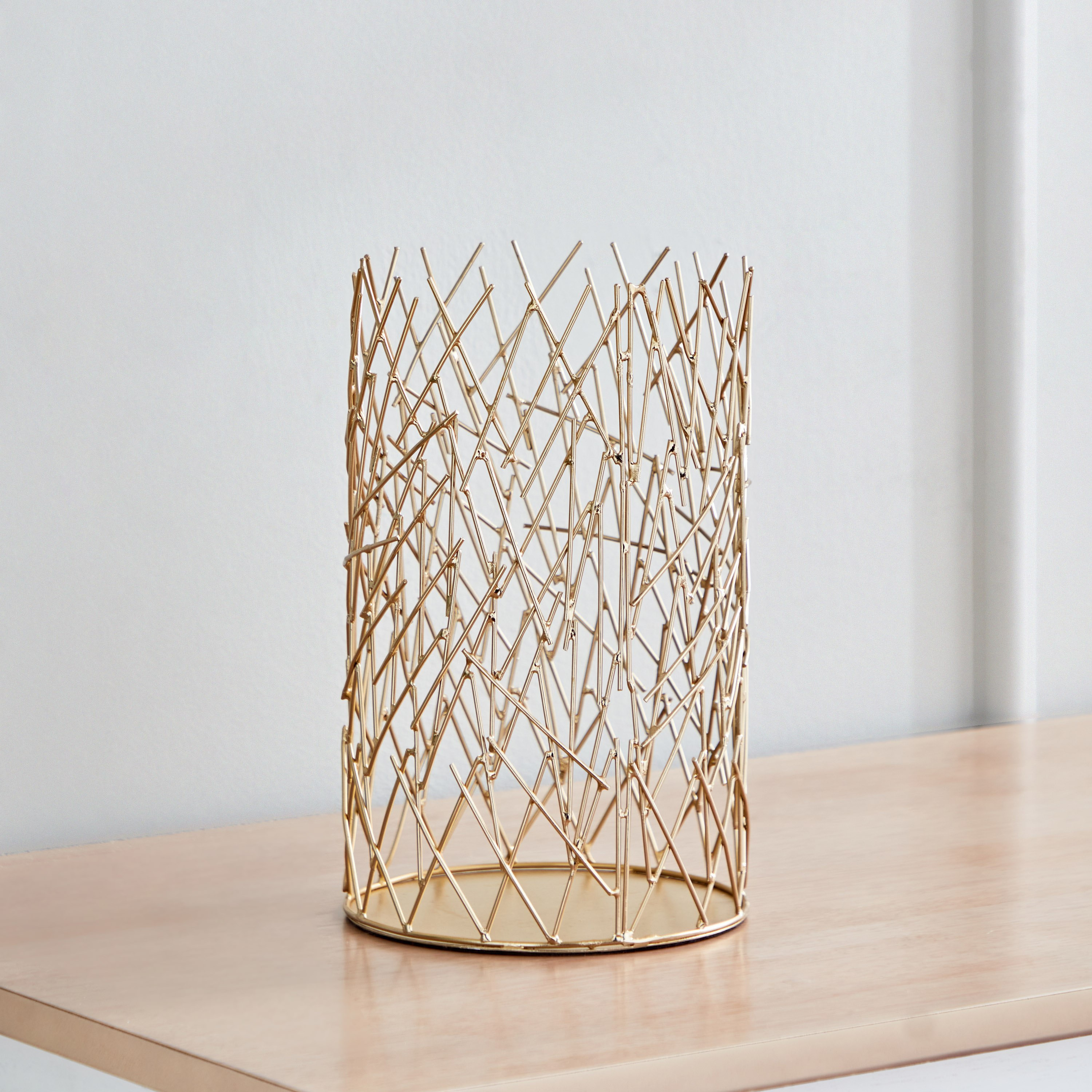 Lamya Metal Wire Candleholder - 16x16x26 cm-hbxlivingroom-decorandaccessories-candleholders-image-2