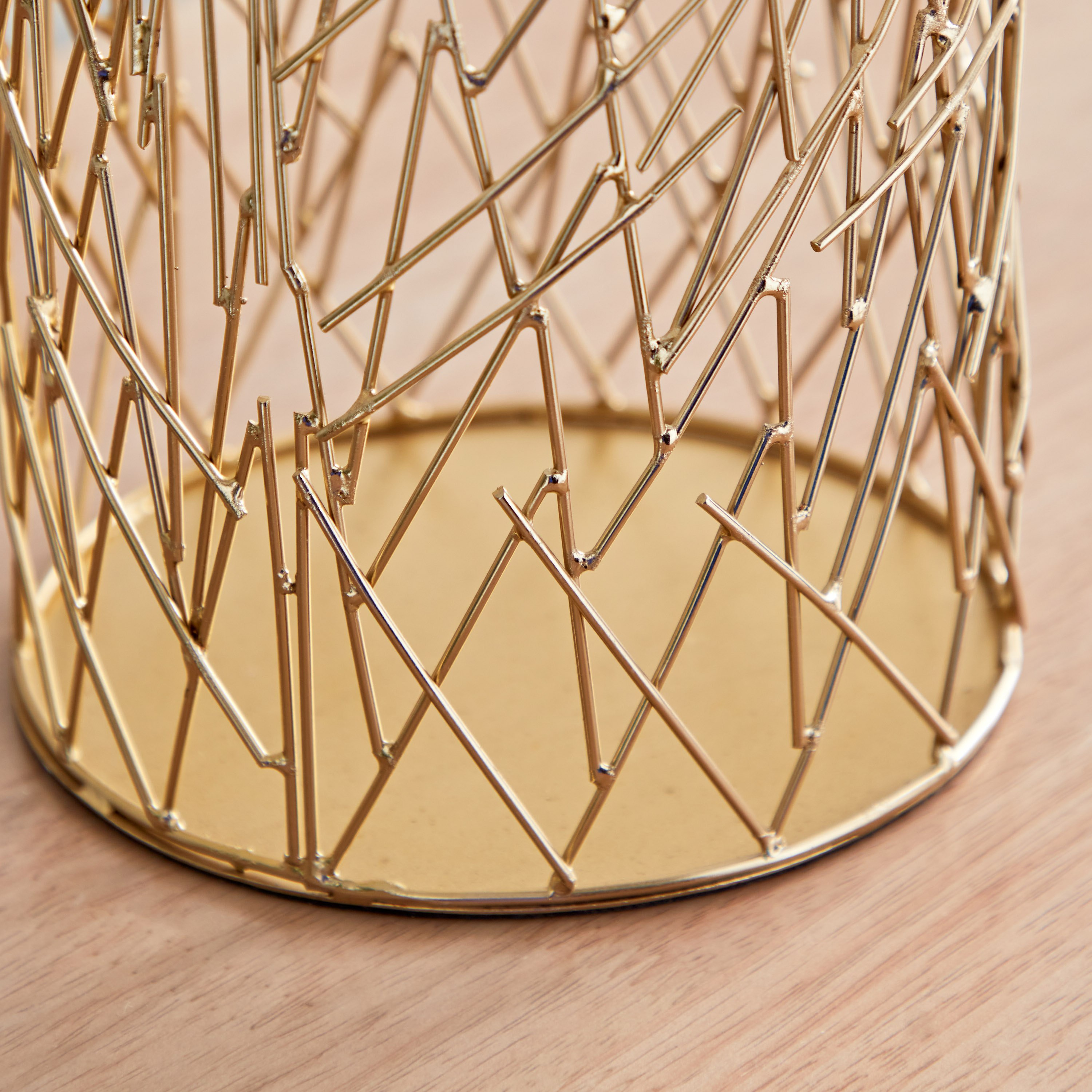 Lamya Metal Wire Candleholder - 16x16x26 cm-hbxlivingroom-decorandaccessories-candleholders-image-4