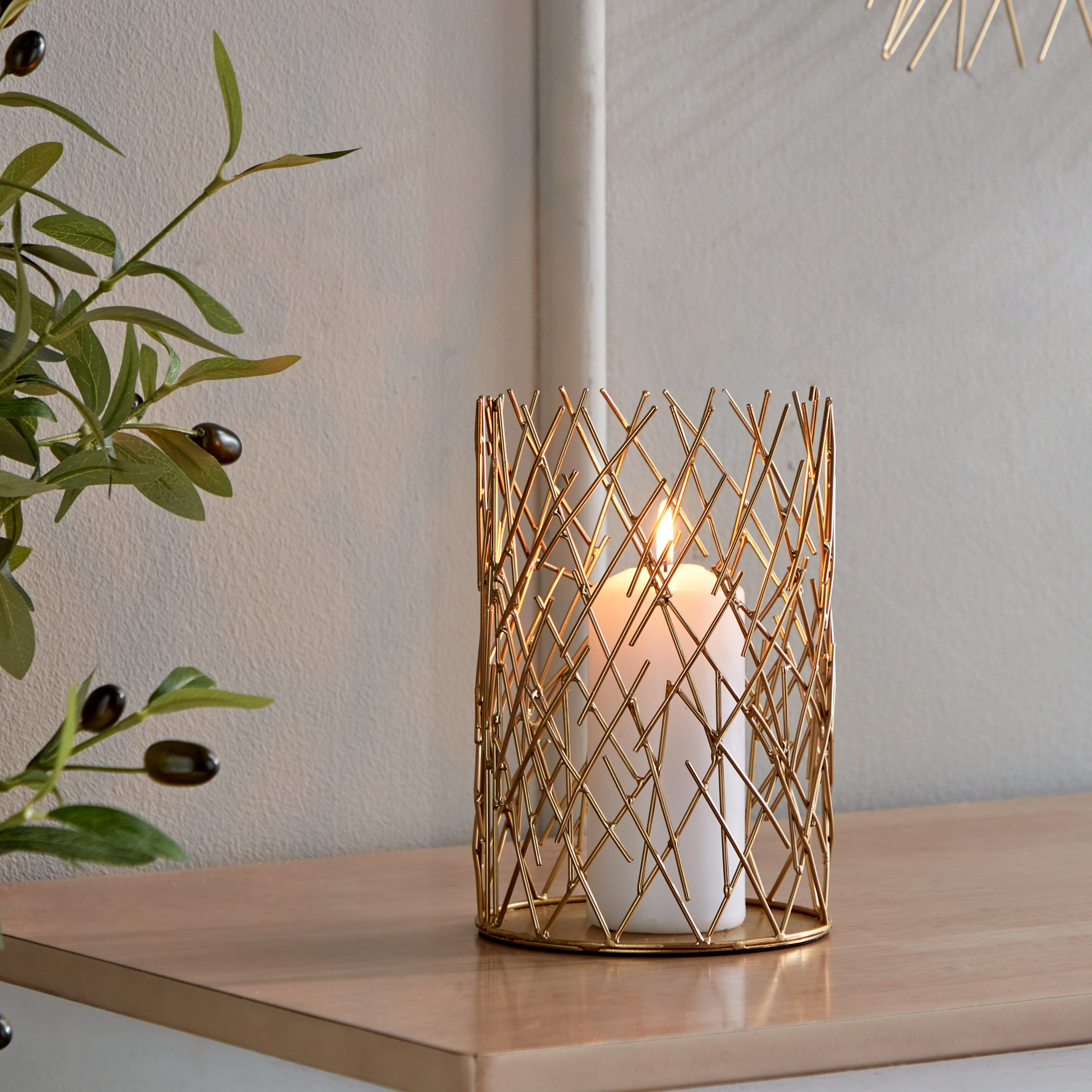 حامل شموع معدني من لميا - 13x13x20 سم-hbxlivingroom-decorandaccessories-candleholders-image-1
