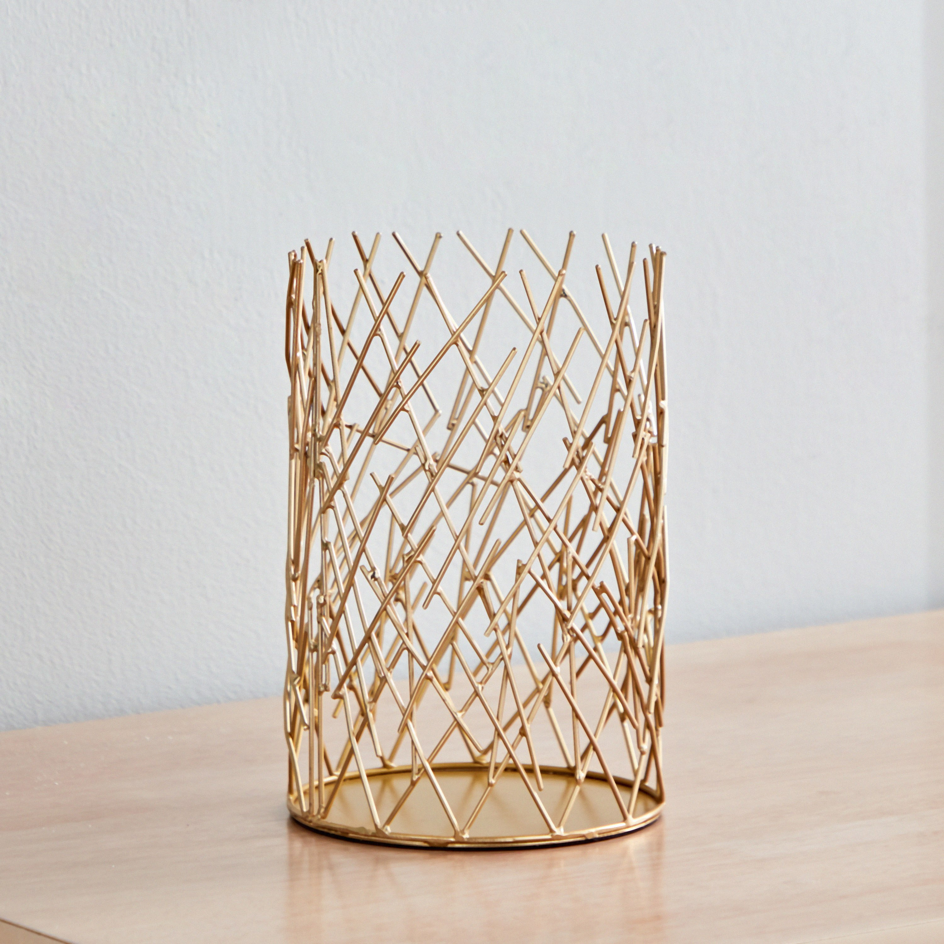 حامل شموع معدني من لميا - 13x13x20 سم-hbxlivingroom-decorandaccessories-candleholders-image-2