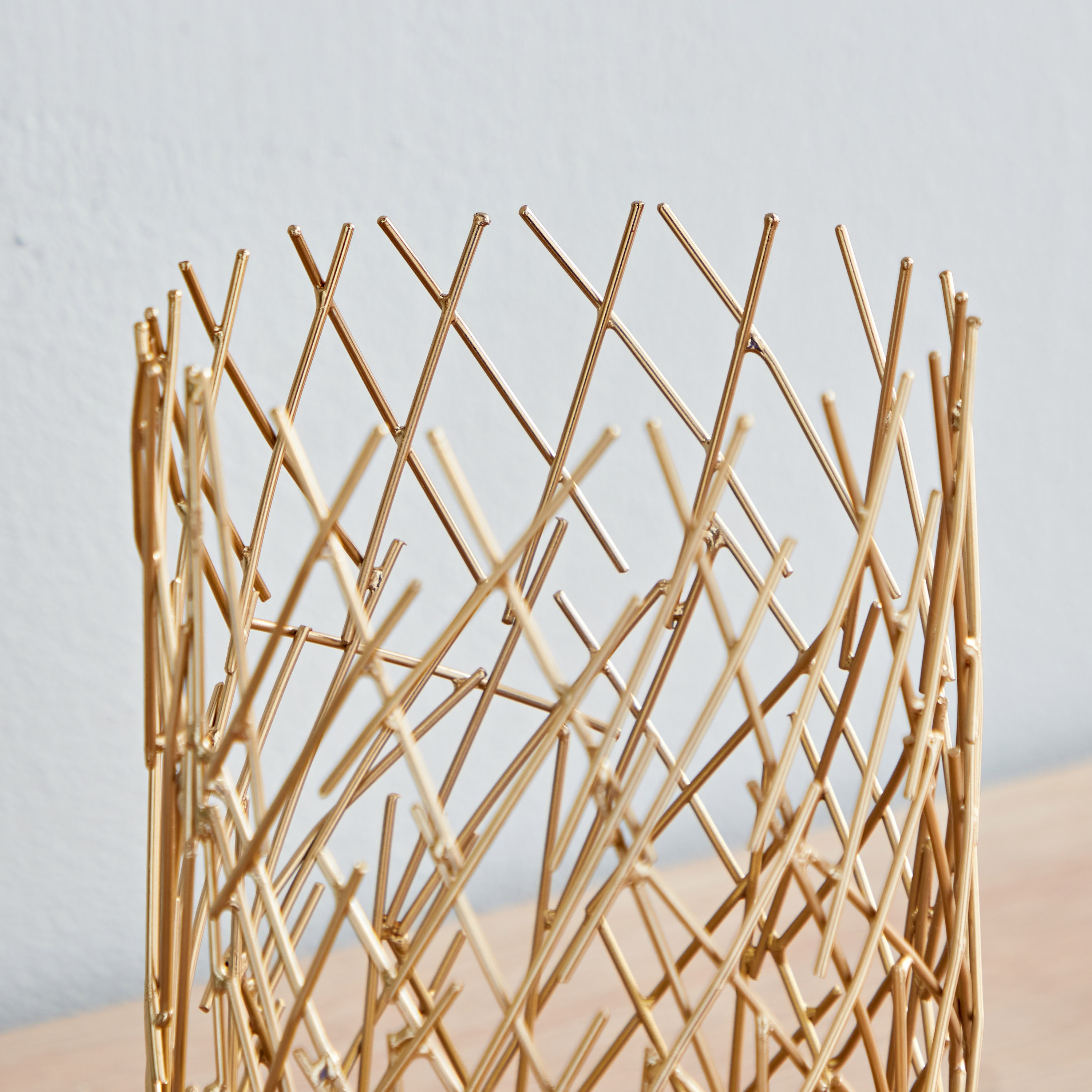 حامل شموع معدني من لميا - 13x13x20 سم-hbxlivingroom-decorandaccessories-candleholders-image-3