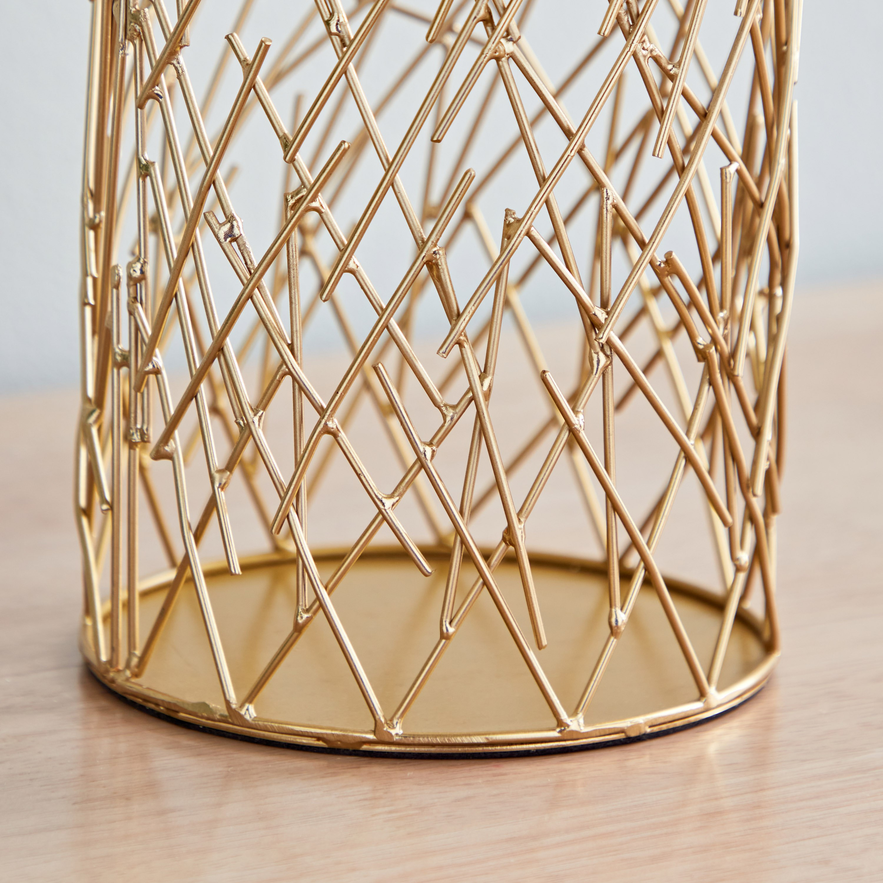 حامل شموع معدني من لميا - 13x13x20 سم-hbxlivingroom-decorandaccessories-candleholders-image-4