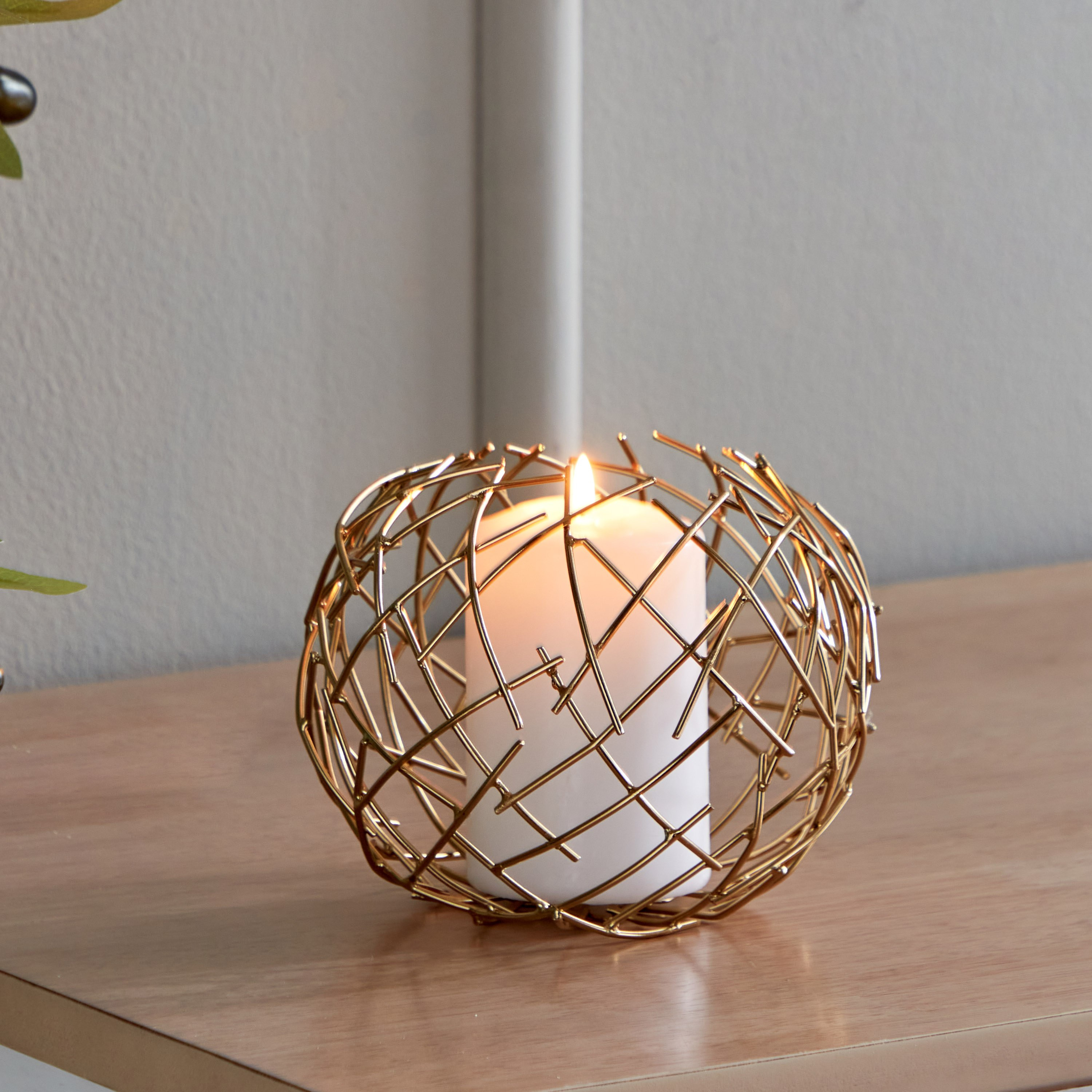 حامل شموع معدني من لميا - 13x13x10 سم-hbxlivingroom-decorandaccessories-candleholders-image-1