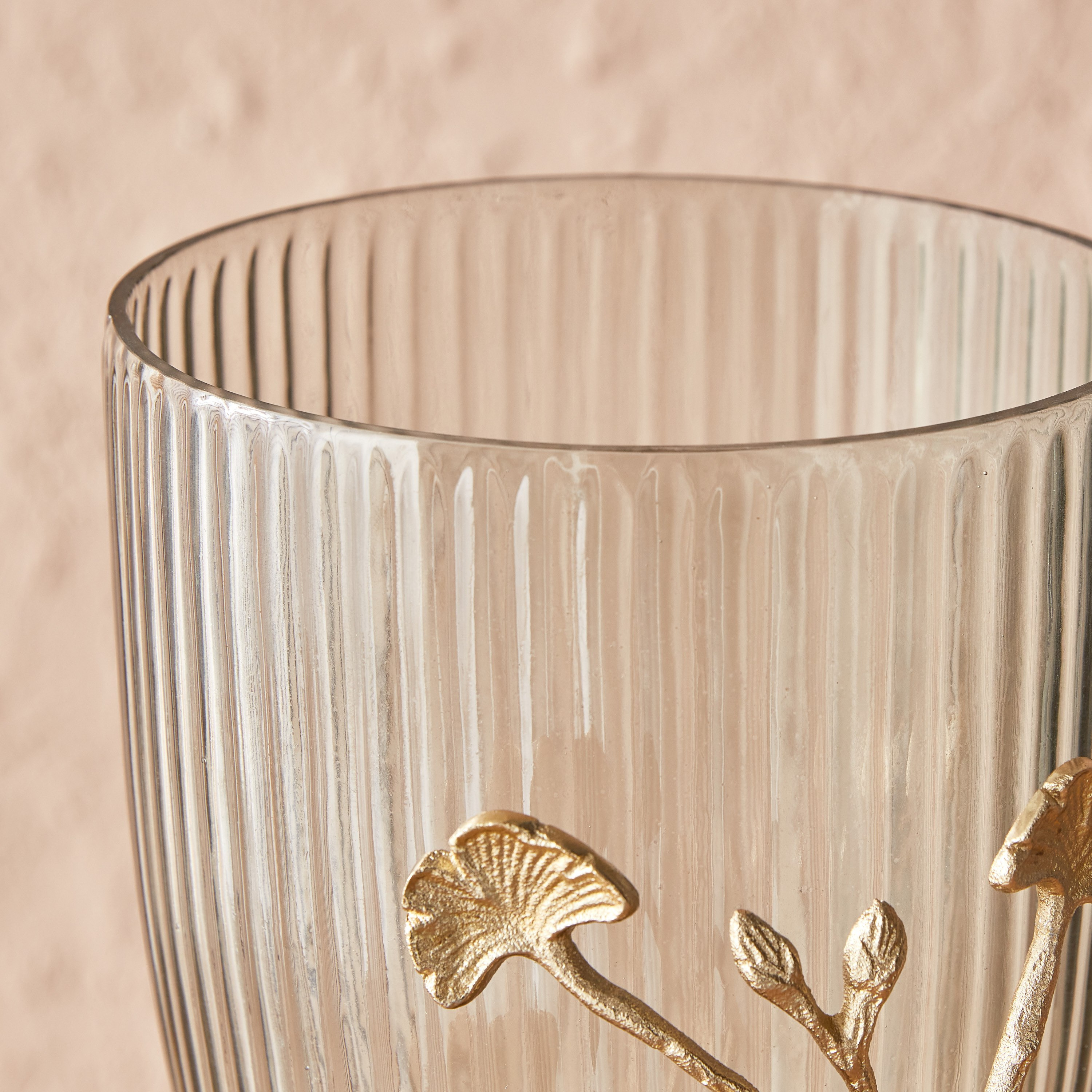 مزهرية زجاج بتصميم أوراق شجر بخيوط معدنية من بلوم - 16x16x31 سم-hbxbedroom-decorandaccessories-vases-image-4