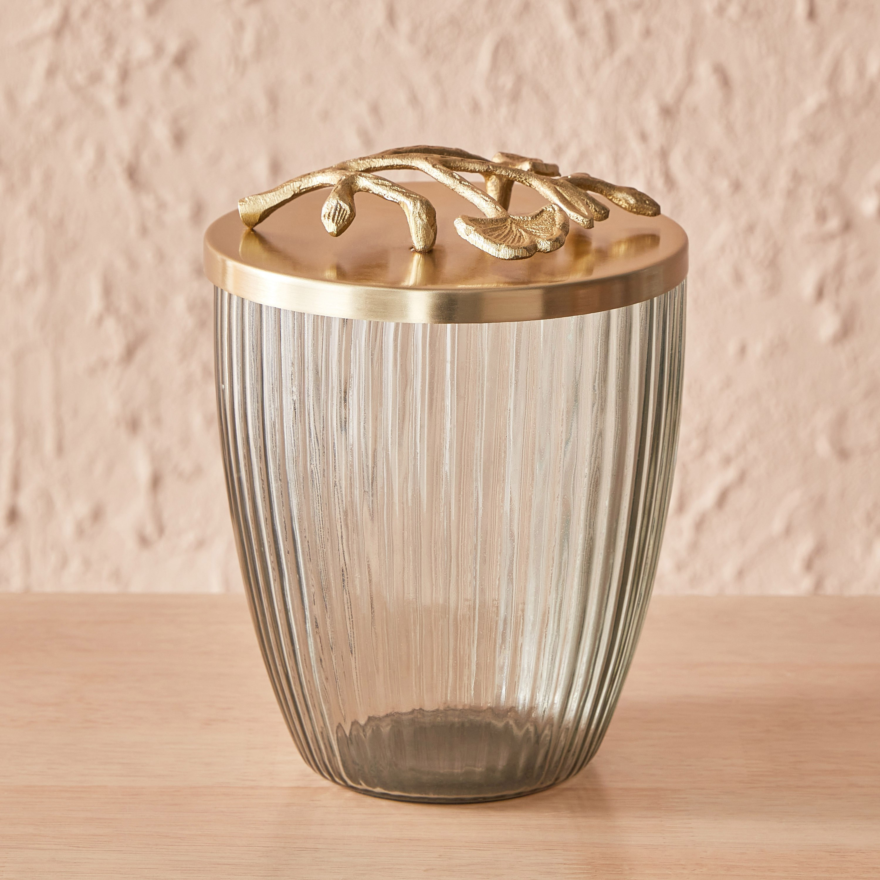 جرّة زجاج بتزيينات ورقة شجر معدنية من بلوم - 16x16x20 سم-hbxhomeware-homedecor-figurinesandornaments-image-1