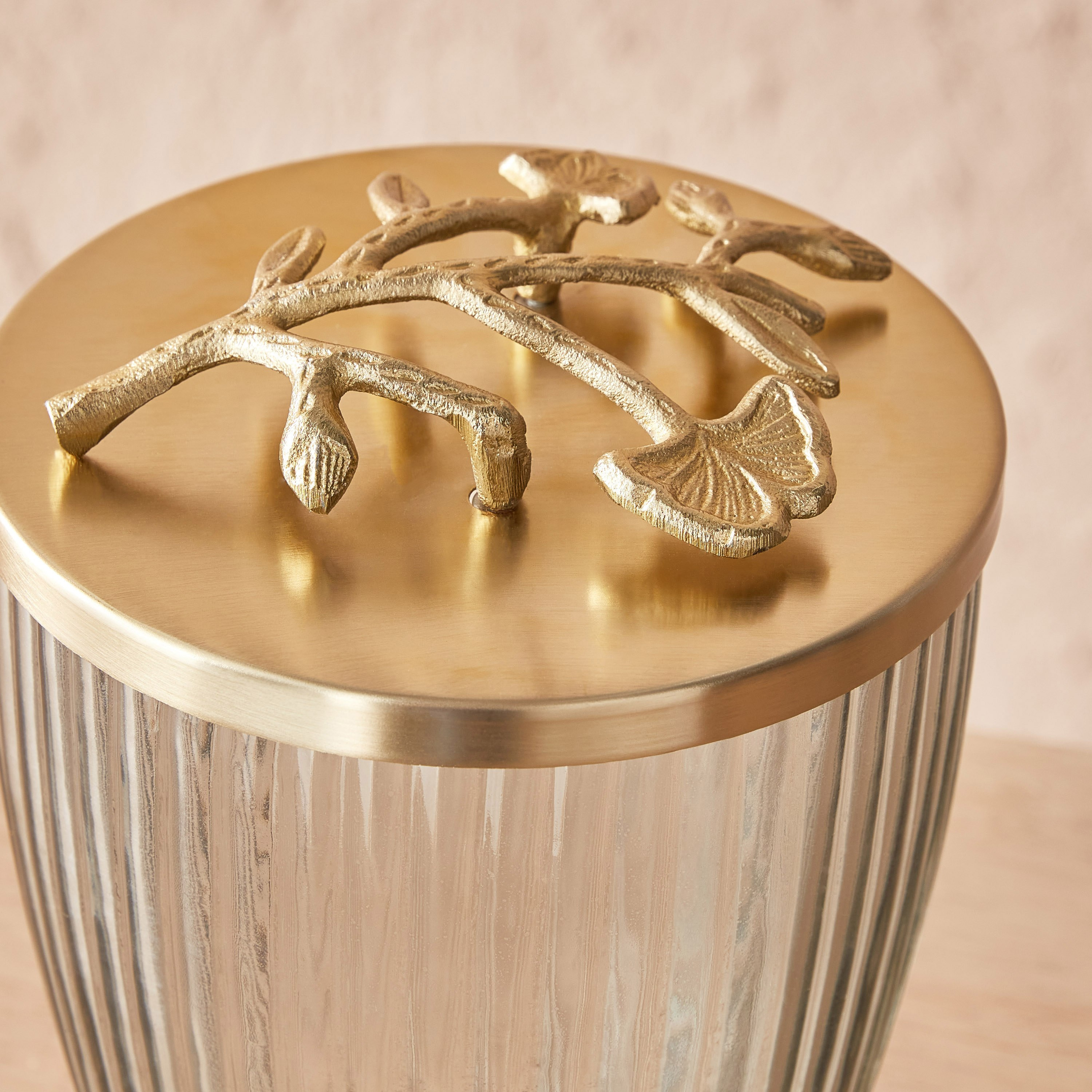 جرّة زجاج بتزيينات ورقة شجر معدنية من بلوم - 16x16x20 سم-hbxhomeware-homedecor-figurinesandornaments-image-3
