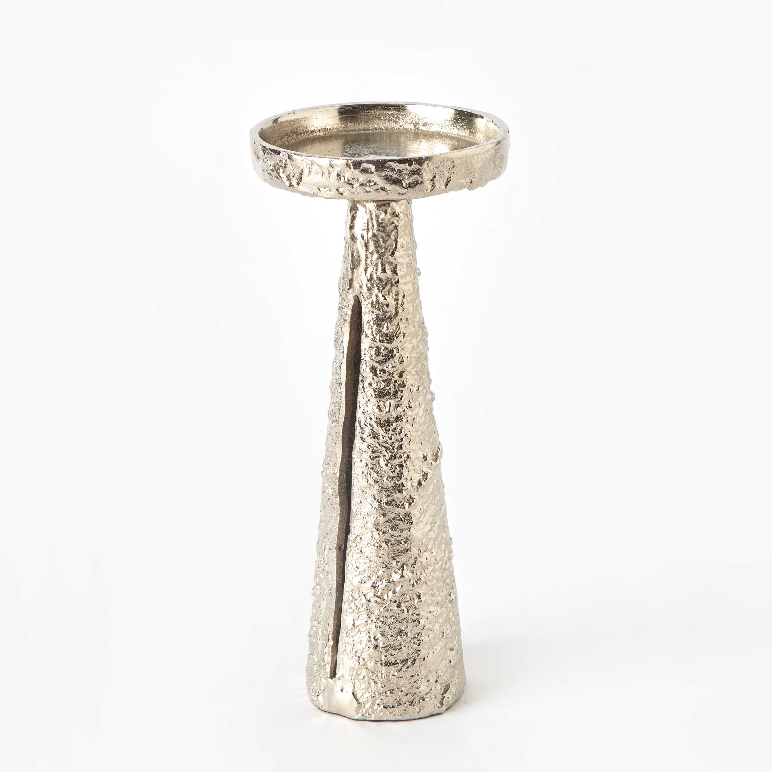 حامل شموع عمودية بارز الملمس من رقائق الألومنيوم من كلوي - 10x10x24 سم-hbxlivingroom-decorandaccessories-candleholders-image-6