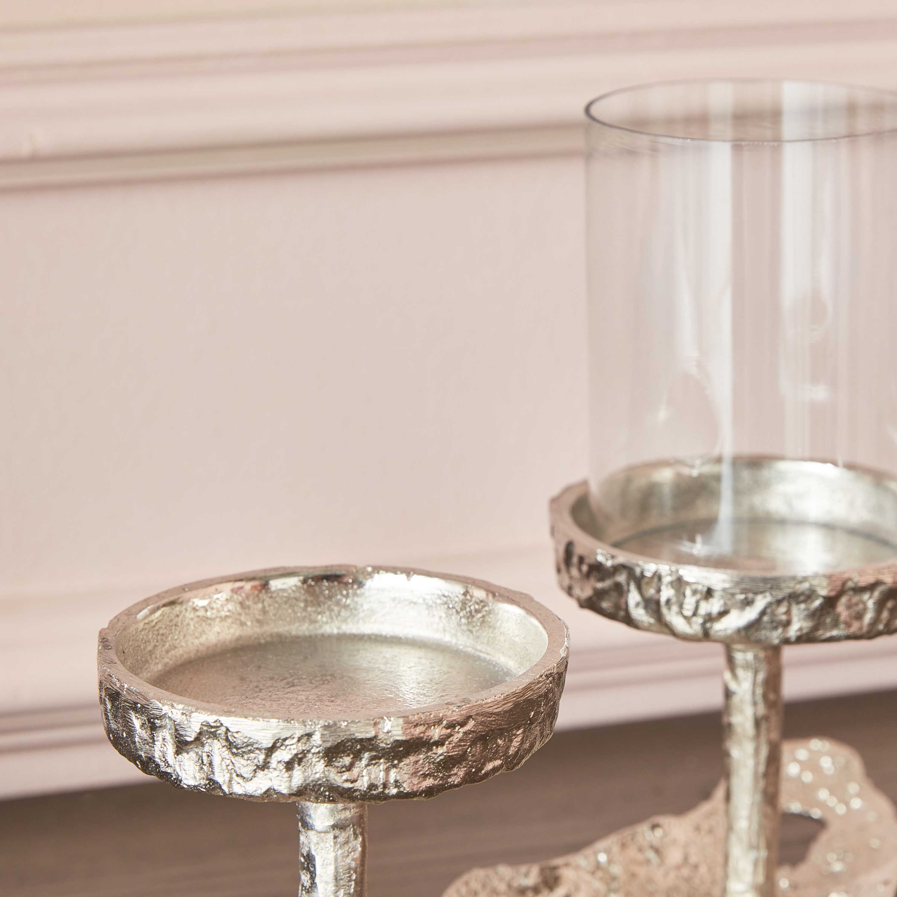 حامل شموع بارز الملمس من رقائق الألومنيوم مع زجاج من كلوي - 28x8x15 سم-hbxlivingroom-decorandaccessories-candleholders-image-3