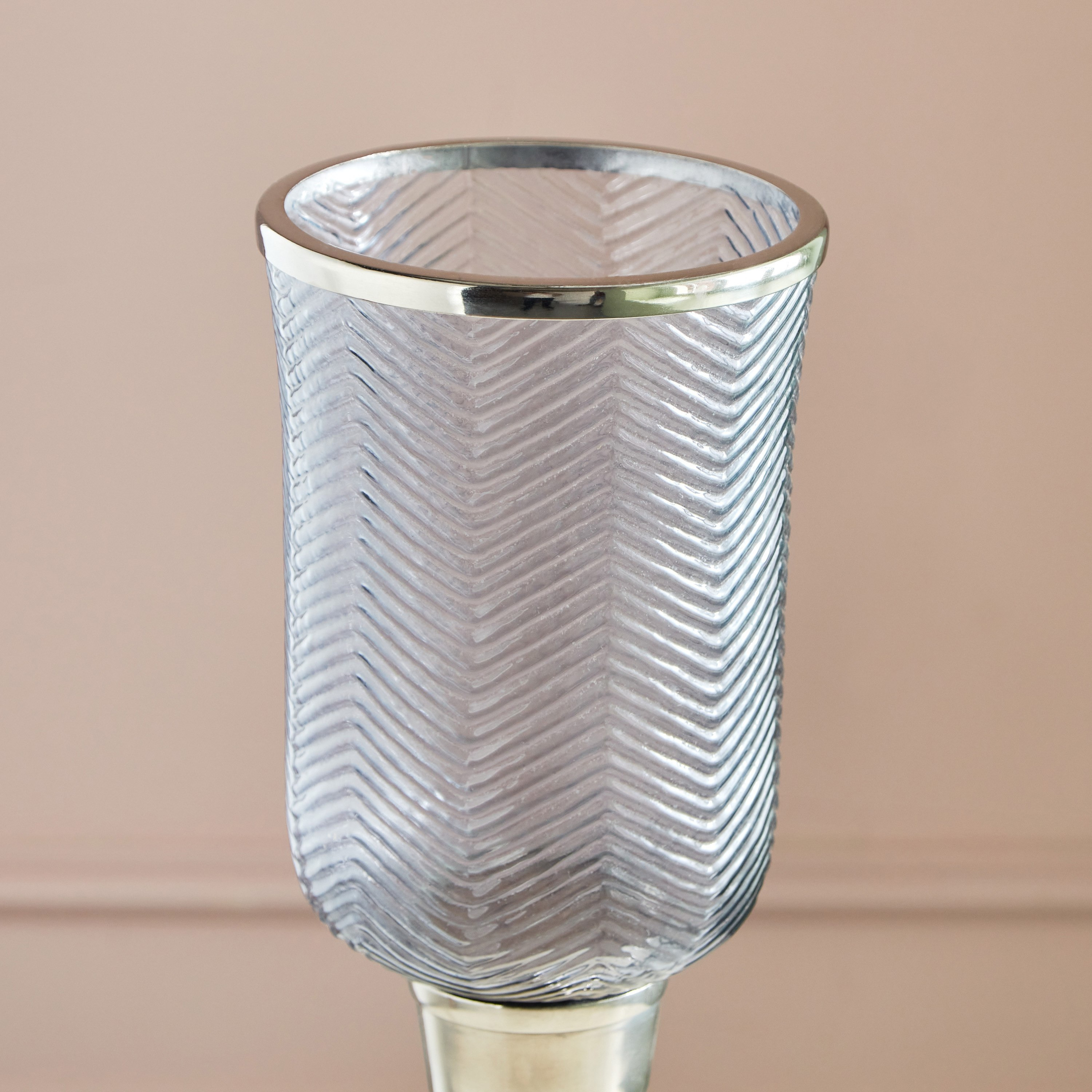 فانوس زجاجي بارز الملمس بقاعدة معدنية من النيكل من سواف - 16.5x16.5x53 سم-hbxlivingroom-decorandaccessories-candleholders-image-3
