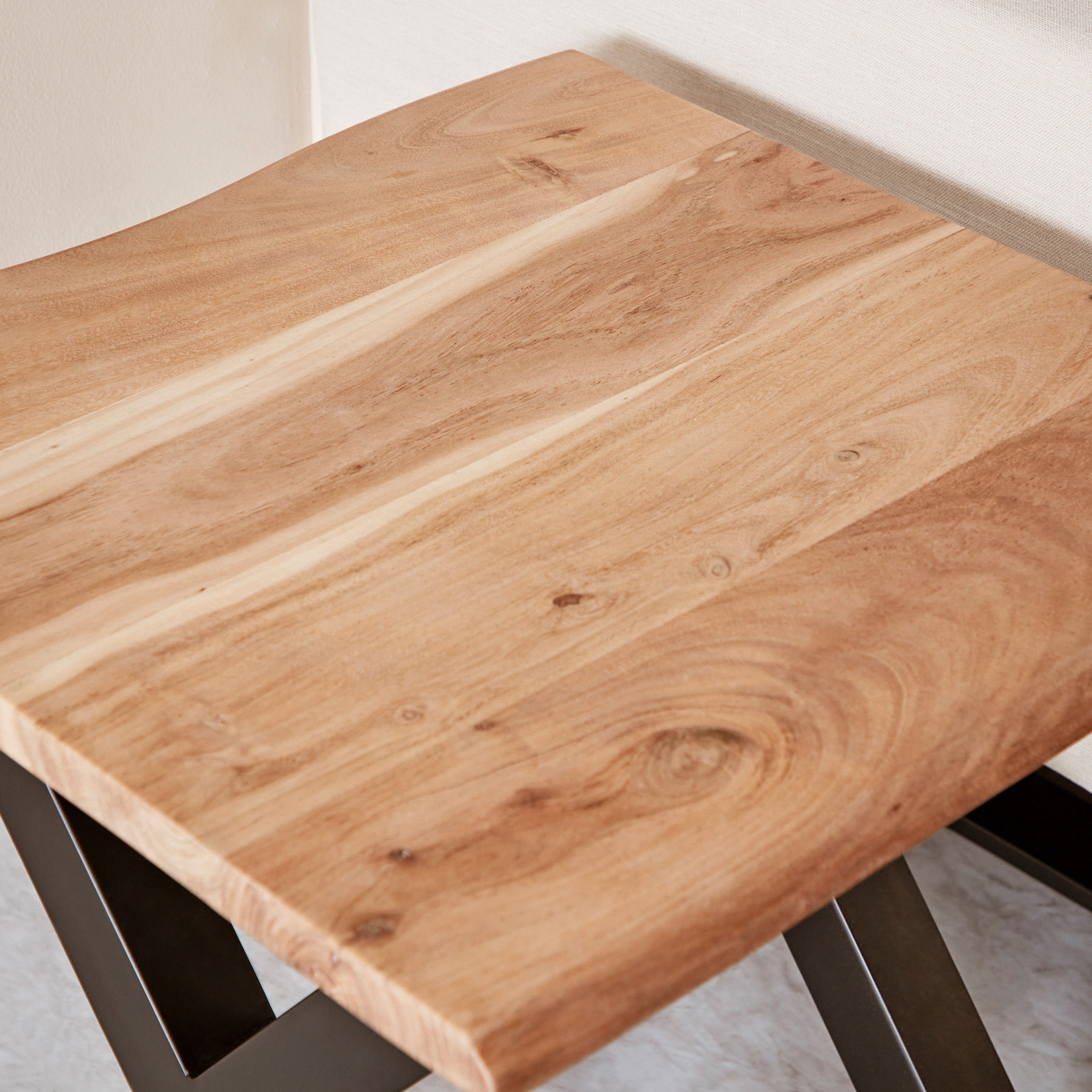 طاولة جانبية من الخشب الصلب - أرنو لايف إيدج من فيندرا-hbxfurniture-livingroom-endtables-image-4