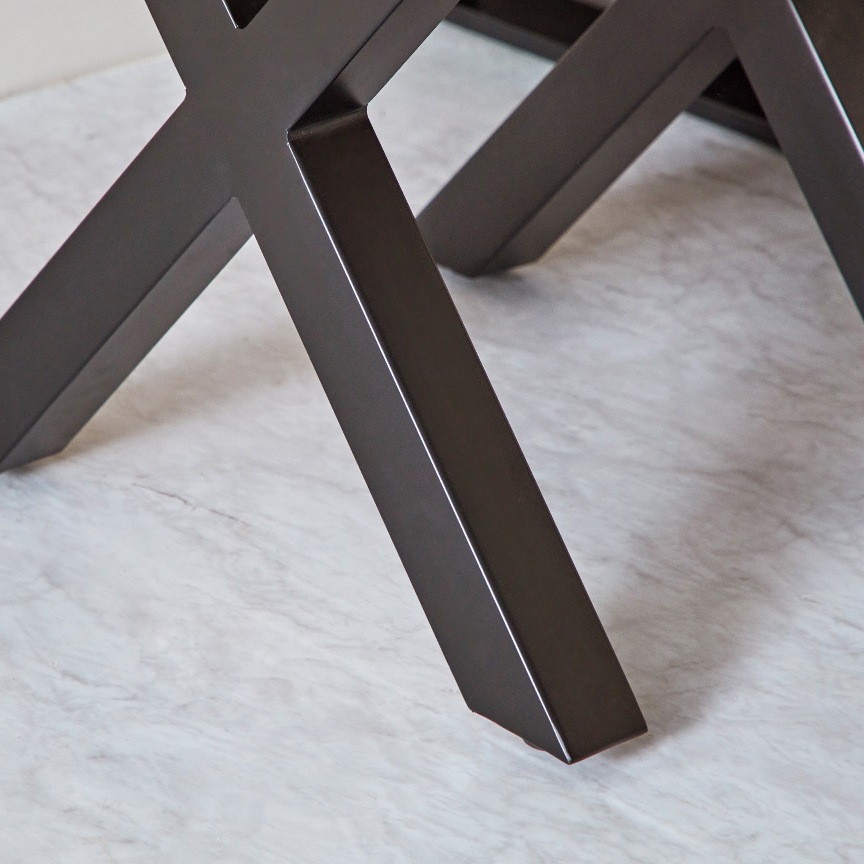طاولة جانبية من الخشب الصلب - أرنو لايف إيدج من فيندرا-hbxfurniture-livingroom-endtables-image-6